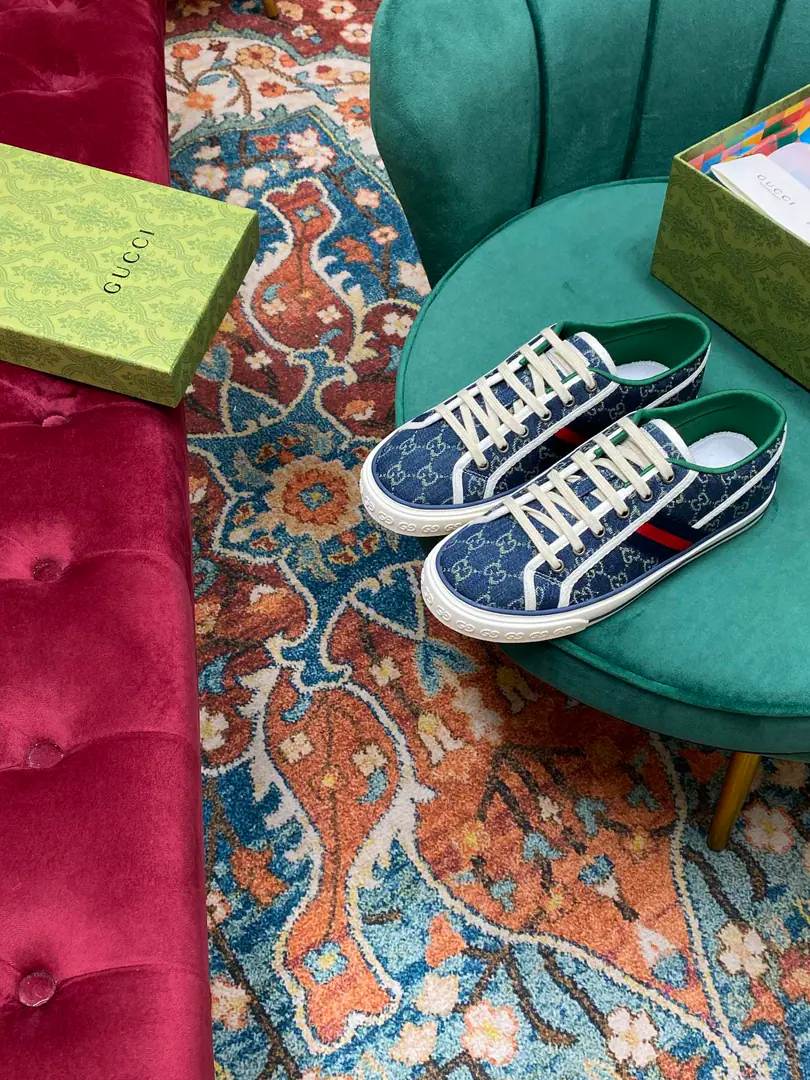 👑 NEW.✔︎ⒽⒽ ➫ 【G*ucci】Disney x G*ucci TennisCooperation series 1977The series of low-end combo shoes is new.🔥 __________________________ 🔺. Top Quality【G*ucci】G*ucci tennis 1977 Classic series of canvas shoes.……2022Fire-shocking recommendation., G+1977×Disney - It's a joint line.……GGThe canvas is a melting element. The regenerate is so strong. The classics and the love are perfect memories.！A retro-temporal fashion.2022MostinIt's a couple of days.insI really got the treasure., Every one of them., Different Fashion Elements, Every pair of them makes a new sense.. 2022Synchronise new color for cabinet, Original development custom, Every color fabric is custom-made., The big one is looking for something.！Every pair of shoes is to be used with an ID net.NFCChip, Market-level top version⚠Fabulous.: CustomGGE-memorning./5DPrint Mickey's fabric./The water is washed for the old canvas.: Customise towels to Buneri（The mats are fine. You can't open them.）Otsumi!: Original to open the big model 🎁Mickey's a match.DisneyBox, Other Colour Green Boxes…… （Shoe belt.: Same as the cabinet, with the rice and white shoelaces.） *.♡②⓪②②………………… ꫛꫀꪝ Go➫ Materials ①⸂⸂⸜👊⸝⸃⸃ Shoe.: Original SpecificGGThe canvas.+3DCartommy.+Art of embroidery+Sponge canvas. ②⸂⸂⸜👊⸝⸃⸃ Uchi.: Air towel cloth. Foot.: Air towel cloth. ③⸂⸂⸜👊⸝⸃⸃Shoes under the sole.: Original version to open ④⸂⸂⸜👊⸝⸃⸃Original packaging for cabinet. …………………………… ◼️ Size: Men39-44（45No, no, no, no, no.） Men