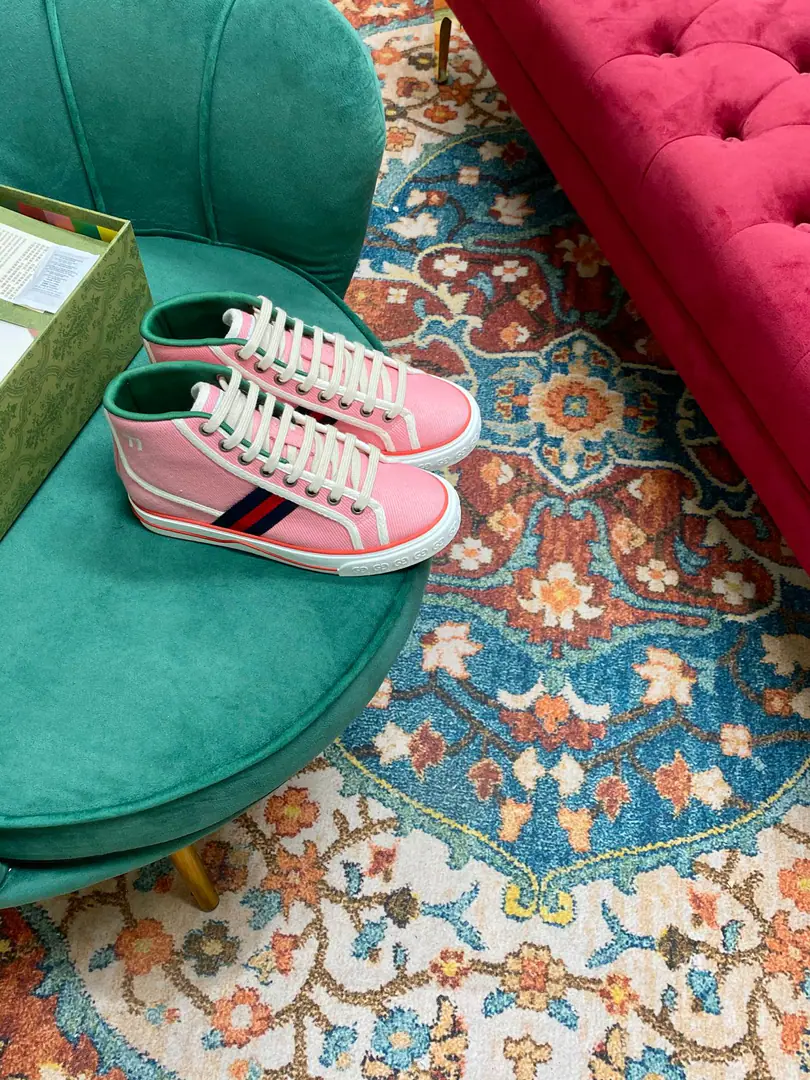 👑 NEW.✔︎ⒽⒽ ➫ 【G*ucci】Disney x G*ucci TennisCooperation series 1977The high-end canvassing shoes are new to the couple.🔥 __________________________ 🔺. Top Quality【G*ucci】G*ucci tennis 1977 Classic series of canvas shoes.……2022Fire-shocking recommendation., G+1977×Disney - It's a joint line.……GGThe canvas is a melting element. The regenerate is so strong. The classics and the love are perfect memories.！A retro-temporal fashion.2022MostinIt's a couple of days.insI really got the treasure., Every one of them., Different Fashion Elements, Every pair of them makes a new sense.. 2022Synchronise new color for cabinet, Original development custom, Every color fabric is custom-made., The big one is looking for something.！Every pair of shoes is to be used with an ID net.NFCChip, Market-level top version⚠Fabulous.: CustomGGE-memorning./5DPrint Mickey's fabric./The water is washed for the old canvas.: Customise towels to Buneri（The mats are fine. You can't open them.）Otsumi!: Original to open the big model 🎁Mickey's a match.DisneyBox, Other Colour Green Boxes…… （Shoe belt.: Same as the cabinet, with the rice and white shoelaces.） *.♡②⓪②②………………… ꫛꫀꪝ Go➫ Materials ①⸂⸂⸜👊⸝⸃⸃ Shoe.: Original SpecificGGThe canvas.+3DCartommy.+Art of embroidery+Sponge canvas. ②⸂⸂⸜👊⸝⸃⸃ Uchi.: Air towel cloth. Foot.: Air towel cloth. ③⸂⸂⸜👊⸝⸃⸃Shoes under the sole.: Original version to open ④⸂⸂⸜👊⸝⸃⸃Original packaging for cabinet. …………………………… ◼️ Size: Female size35-40（41No, no, no, no, no.） Female