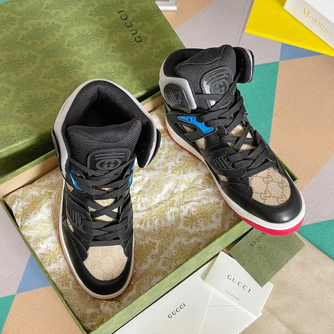 High Version:Ko Gang! Gucci Gustz!BasketThe Goose Lover Movement. Basketball shoes. The original is bought to the bottom of a single-size model., Film development for goods2021LatestBasketThe couple's football shoes were hit by the most popular star money this summer. The neutral unique design is perfect for the current and fashion., Enjoy the color of the joy of the collision., I feel like a father's shoe. Rubber interbutted doubleGEmbellishment The visual pleasure of the color-shock design., Light up the whole thing.. The motor-like inspiration comes from90The basketball shoes.. This high-end shoe is integrated into the iconic elements and details., Show me the way you express yourself in the field of aesthetics.. Shoes mix with colored flour., Combining with a slight old effect Send a cabinet for fine packaging🛍📦 ▪️Fabulous.: Imports of specific cattle skins in original form ▪️Uchi.: Inside the air network. ▪️Shoes under the sole.: Original version to open ▪️Size: Women35-40 / Men38-45
