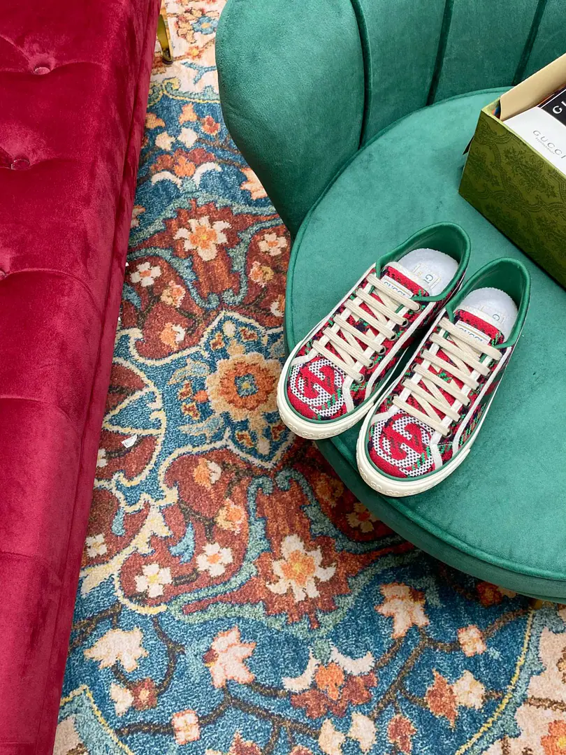 👑 NEW.✔︎ⒽⒽ ➫ 【G*ucci】Disney x G*ucci TennisCooperation series 1977The series of low-end combo shoes is new.🔥 __________________________ 🔺. Top Quality【G*ucci】G*ucci tennis 1977 Classic series of canvas shoes.……2022Fire-shocking recommendation., G+1977×Disney - It's a joint line.……GGThe canvas is a melting element. The regenerate is so strong. The classics and the love are perfect memories.！A retro-temporal fashion.2022MostinIt's a couple of days.insI really got the treasure., Every one of them., Different Fashion Elements, Every pair of them makes a new sense.. 2022Synchronise new color for cabinet, Original development custom, Every color fabric is custom-made., The big one is looking for something.！Every pair of shoes is to be used with an ID net.NFCChip, Market-level top version⚠Fabulous.: CustomGGE-memorning./5DPrint Mickey's fabric./The water is washed for the old canvas.: Customise towels to Buneri（The mats are fine. You can't open them.）Otsumi!: Original to open the big model 🎁Mickey's a match.DisneyBox, Other Colour Green Boxes…… （Shoe belt.: Same as the cabinet, with the rice and white shoelaces.） *.♡②⓪②②………………… ꫛꫀꪝ Go➫ Materials ①⸂⸂⸜👊⸝⸃⸃ Shoe.: Original SpecificGGThe canvas.+3DCartommy.+Art of embroidery+Sponge canvas. ②⸂⸂⸜👊⸝⸃⸃ Uchi.: Air towel cloth. Foot.: Air towel cloth. ③⸂⸂⸜👊⸝⸃⸃Shoes under the sole.: Original version to open ④⸂⸂⸜👊⸝⸃⸃Original packaging for cabinet. …………………………… ◼️ Size: Female size35-40（41No, no, no, no, no.） Men39-44（45No, no, no, no, no.）