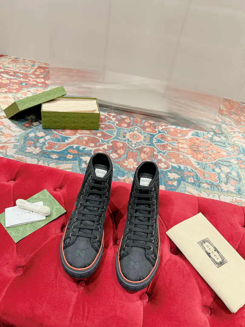 🅿️ 👑New upgradeArrival Gucc* tennis 1977 Classic series of canvas shoes.… Fire-shocking recommendation., G+1977×Disney - It's a joint line.…… Double-leaf-painted melt-in elements The regenerate is so strong. The classics and the love are perfect memories.！ The originals are custom-made for every color fabric., The big one is looking for something.！Market-level top version⚠ ✔️Fabulous.: CustomGGE-memorning./5DPrint Mickey's fabric./Water is used as canvas. ✔️Uchi.: Customise towels to Buneri ✔️Otsumi!: Original OpenTPUDouble Base ✔️Codes: Female size35-40, Men39-44（Female41 Men45I'll make sure I don't change it.）