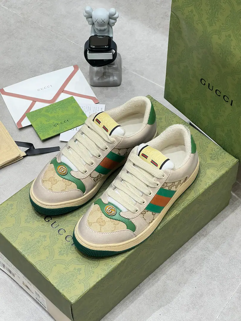 Couple money. Gucci————Requisition version NFCBring a clean chip. GGThe series makes old dirty shoes.-The New Year's Bill is coming.！ Ten to nine, I'll pay. New Colour Plus Push-Market terminal version！ Procuring original development….Fabulous. Material Otsumi! Details are random.！ The model Schwartz is one-by-one, and the drill is one-by-one......Metal cherry locket.……Metal binaryGCrystal cylinders……GucciOriginal custom-made narrowband…… Super Flash Series—Flash diamond chain..Cherry decorations can be removed, One to two, one to two, one., ♪ To promote your personality ♪ Skins of colored cattle..The handwork is very qualitative., Bring your own sense of excellence.！ I'll do the details., I'll take a line.. The original towel is more delicate and soft and more comfortable., Pocket Steel Double Colour Packet process Solid locking practices Fabulous.:OriginalGGBrush/Silk cow skin. Otsumi!:OriginalTPUOtsumi!(Lower width, Upper Narrow) European package…… Female35—40（34 41I'll make sure I don't change it.） 39-44（38 45I'll make sure I don't change it.） Men＋10