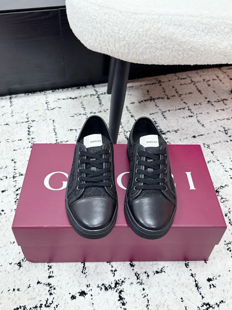 # Men➕10 GucciGustz! 26/ Couple money. GGA little white shoe with a little smoothie. A superstar, red grass., A light design that explains the movement.. The brightness of the contour is more of a natural., The action shows a sense of sophistication.. The fabric details are like a staggered band that runs through the design., Add a little pen to the sewn side detail. ✔️Fabulous.: Pumped-flash. ✔️Uchi.: Lamb skin. ✔️Otsumi!: TPU ✔️Size: #35-45（Women40/Men45I'll make sure I don't change it.）
