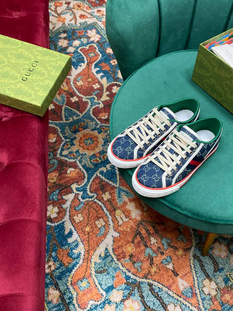 👑 NEW.✔︎ⒽⒽ ➫ 【G*ucci】Disney x G*ucci TennisCooperation series 1977The series of low-end combo shoes is new.🔥 __________________________ 🔺. Top Quality【G*ucci】G*ucci tennis 1977 Classic series of canvas shoes.……2022Fire-shocking recommendation., G+1977×Disney - It's a joint line.……GGThe canvas is a melting element. The regenerate is so strong. The classics and the love are perfect memories.！A retro-temporal fashion.2022MostinIt's a couple of days.insI really got the treasure., Every one of them., Different Fashion Elements, Every pair of them makes a new sense.. 2022Synchronise new color for cabinet, Original development custom, Every color fabric is custom-made., The big one is looking for something.！Every pair of shoes is to be used with an ID net.NFCChip, Market-level top version⚠Fabulous.: CustomGGE-memorning./5DPrint Mickey's fabric./The water is washed for the old canvas.: Customise towels to Buneri（The mats are fine. You can't open them.）Otsumi!: Original to open the big model 🎁Mickey's a match.DisneyBox, Other Colour Green Boxes…… （Shoe belt.: Same as the cabinet, with the rice and white shoelaces.） *.♡②⓪②②………………… ꫛꫀꪝ Go➫ Materials ①⸂⸂⸜👊⸝⸃⸃ Shoe.: Original SpecificGGThe canvas.+3DCartommy.+Art of embroidery+Sponge canvas. ②⸂⸂⸜👊⸝⸃⸃ Uchi.: Air towel cloth. Foot.: Air towel cloth. ③⸂⸂⸜👊⸝⸃⸃Shoes under the sole.: Original version to open ④⸂⸂⸜👊⸝⸃⸃Original packaging for cabinet. …………………………… ◼️ Size: Female size35-40（41No, no, no, no, no.） Female