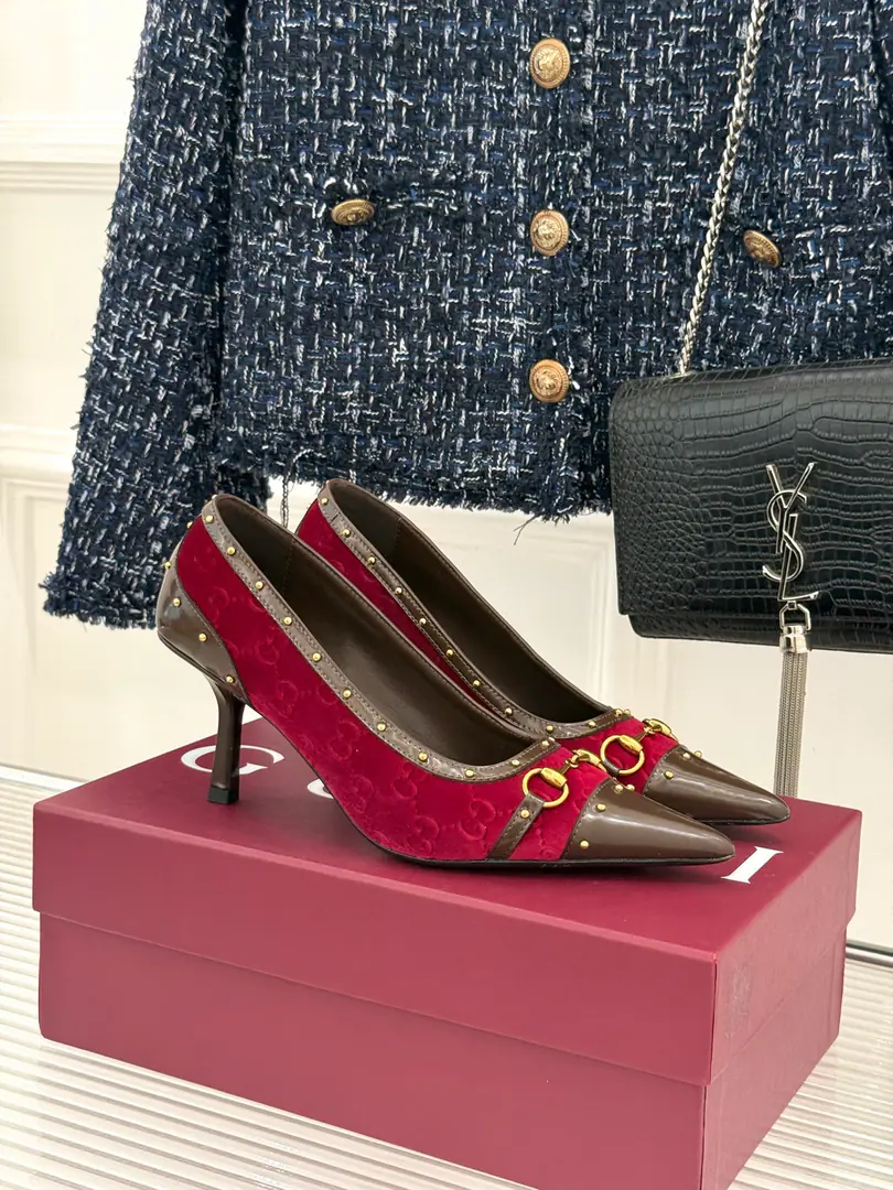 Plant price Gucci/Gustz!26WFNew bouquet. Heel-head high heels with a nail. Classic title-stuffed shoe. The metal nails add coolness. Pointy line modifier for filamentary feet Ratio of length length to length I can't wear my shoes for a long time. You're so expensive on your feet. I'll take the dress and hold the dinner. A suit with a high quality. The jeans are full of mundane wind. The classics never pass. The upper leg second becomes the golden gold. The details of the walker are full. Spring and fall, and winter stockings. Shoes cabinets must be for the boot. Details are a great quality. The black silk is sexy and the air is hot. I'm gonna go out and get high-lights all season. The old money is easy to squeeze. The first shoe to be selected for the big one. It's the high heels of the girl's dream. No thunder on your eyes.！ Facework customized leather with original The inside feet are all sheep's skin. He's tall.: 7.5cm Italian imports are so thick. size: 35-39（40/41Custom） Numbering: 89120260810