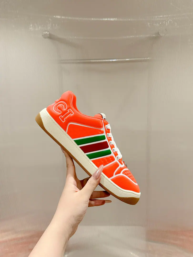 🅿️ Gucci————Requisition version GGThe series makes old dirty shoes.-The money comes in.！ Ten to nine, I'll pay. Current！Current！Current！New Colour Plus Push-Market terminal version！ Procuring original development….Fabulous. Material Otsumi! Details are random.！ The model Schwartz is one-by-one, and the drill is one-by-one......Metal cherry locket.……Metal binaryGCrystal cylinders……GucciOriginal custom-made narrowband…… Super Flash Series—Flash diamond chain..Cherry decorations can be removed, One to two, one to two, one., ♪ To promote your personality ♪ Skins of colored cattle..The handwork is very qualitative., Bring your own sense of excellence.！ I'll do the details., I'll take a line.. The original towel is more delicate and soft and more comfortable., Pocket Steel Double OriginalTPUOtsumi!(Lower width, Upper Narrow) Appendible packaging⭐️ Codes: Women35-40 Men39-44（Women41 Men45 Custom）