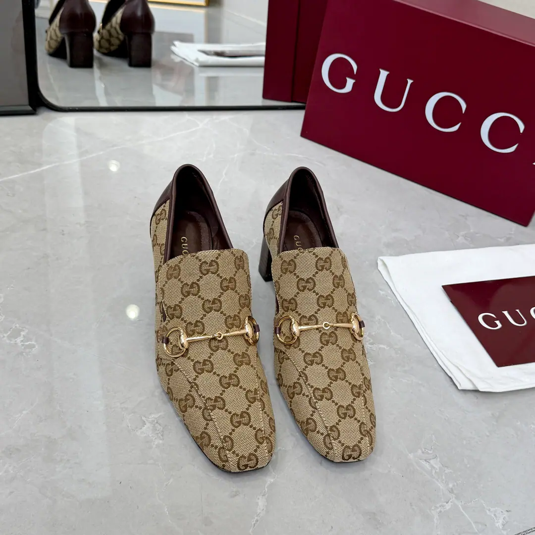 Gucci/Gustz! 26Newest single shoe. It's a very recognizable piece. The classic title buttons., And you're so charming., Designing to combine traditional inspiration with modern 100 styles, A little graceful. Fabulous.: Lamb skin./Brush Uchi. Foot.: Lamb skin. Otsumi!: That's a big one. He's tall.: 6cm/10cm Codes: 35-42（41 42No Refund for Speculation）