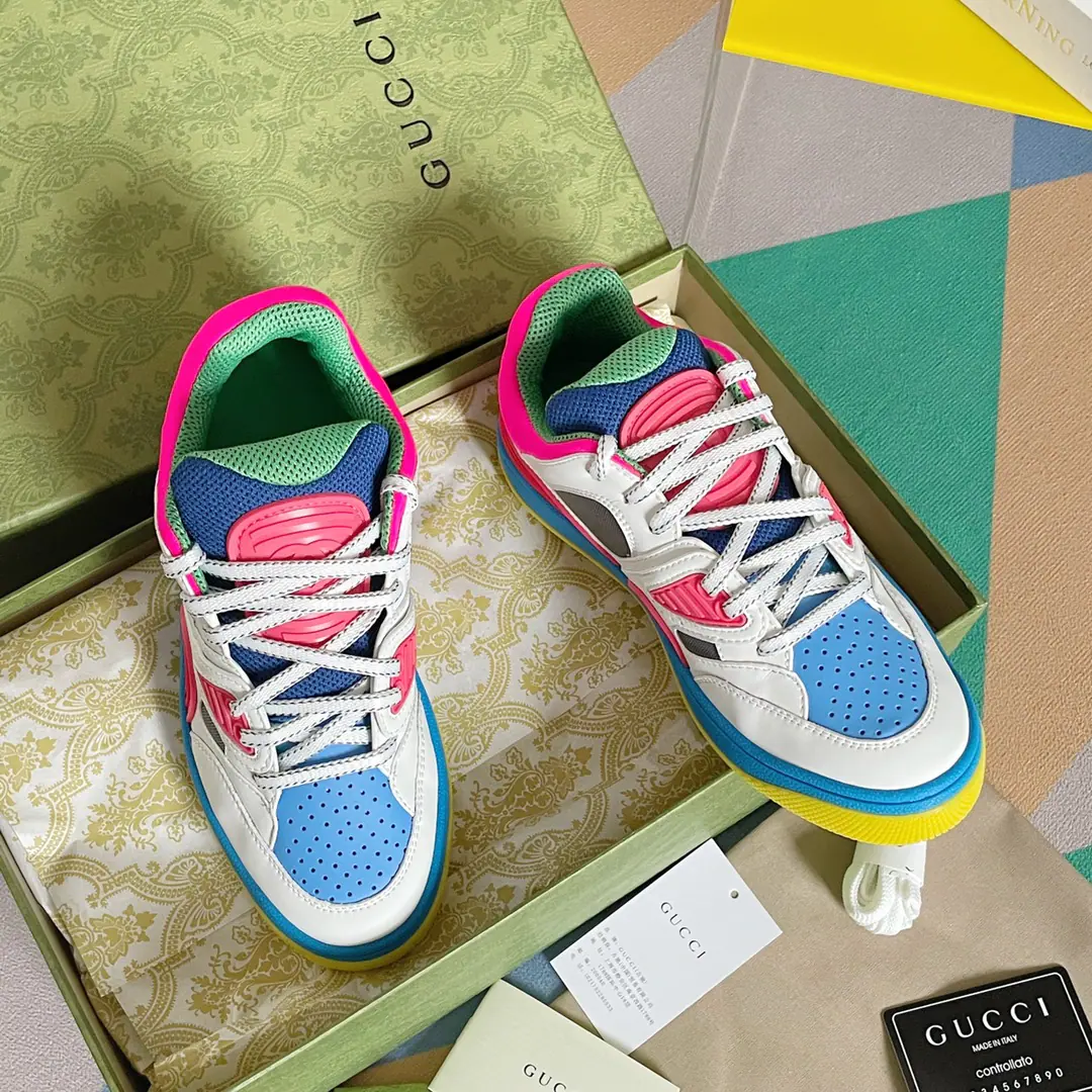 Top Version Gucci Gustz!BasketThe Goose Lover Movement. Basketball shoes. The original is bought to the bottom of a single-size model., Film development for goods2022LatestBasketThe couple's football shoes were hit by the most popular star money this summer. The neutral unique design is perfect for the current and fashion., Enjoy the color of the joy of the collision., I feel like a father's shoe. Rubber interbutted doubleGEmbellishment The visual pleasure of the color-shock design., Light up the whole thing.. The motor-like inspiration comes from90The basketball shoes.. This high-end shoe is integrated into the iconic elements and details., Show me the way you express yourself in the field of aesthetics.. Shoes mix with colored flour., Combining with a slight old effect Send a cabinet for fine packaging🛍📦 ▪️Fabulous.: The original version of the multiple material mixes of specific cattle skins ▪️Uchi.: Into the air network. ▪️Shoes under the sole.: Original OpenTPUDouble Base ▪️Bottom: 3CM ▪️Size: Female35-40/Men39-45