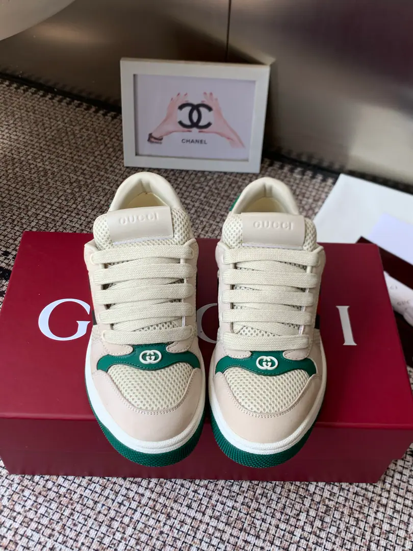 GUCCINew couple.👫 🆕Low Gang Sports Shoes Series®The old dirty shoes.〰️🔜This sneakers.70The classic sports shoes are the inspirational prototype.🔸The ancient school style and the face style of the nostalgia costumes have been in the air for decades., The concerts of different styles have inspired them.➰Use leather and classics.GGThe canvass are mixed., Decorative strips and retrogradesGuc～iMarking, After special treatment, The whole thing is a natural thing.. Size: 35-45（45Make a reservation.）