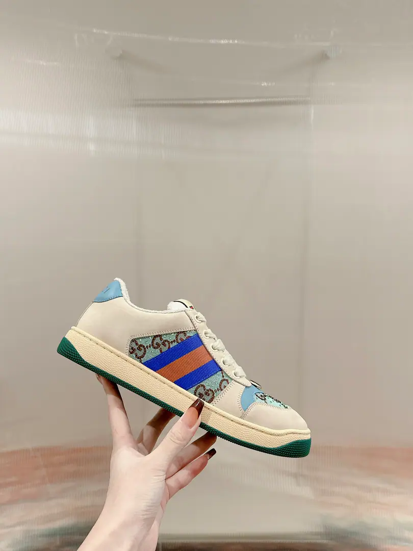 🅿️ Gucci————Requisition version GGThe series makes old dirty shoes.-The money comes in.！ Ten to nine, I'll pay. Current！Current！Current！New Colour Plus Push-Market terminal version！ Procuring original development….Fabulous. Material Otsumi! Details are random.！ The model Schwartz is one-by-one, and the drill is one-by-one......Metal cherry locket.……Metal binaryGCrystal cylinders……GucciOriginal custom-made narrowband…… Super Flash Series—Flash diamond chain..Cherry decorations can be removed, One to two, one to two, one., ♪ To promote your personality ♪ Skins of colored cattle..The handwork is very qualitative., Bring your own sense of excellence.！ I'll do the details., I'll take a line.. The original towel is more delicate and soft and more comfortable., Pocket Steel Double OriginalTPUOtsumi!(Lower width, Upper Narrow) Appendible packaging⭐️ Codes: Women35-40 （Women41 Custom）