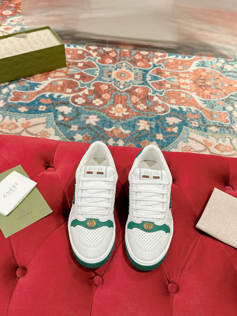 Couple money. Gucci————Requisition version NFCBring a clean chip. GGThe series makes old dirty shoes.-The New Year's Bill is coming.！ Ten to nine, I'll pay. New Colour Plus Push-Market terminal version！ Procuring original development….Fabulous. Material Otsumi! Details are random.！ The model Schwartz is one-by-one, and the drill is one-by-one......Metal cherry locket.……Metal binaryGCrystal cylinders……GucciOriginal custom-made narrowband…… Super Flash Series—Flash diamond chain..Cherry decorations can be removed, One to two, one to two, one., ♪ To promote your personality ♪ Skins of colored cattle..The handwork is very qualitative., Bring your own sense of excellence.！ I'll do the details., I'll take a line.. The original towel is more delicate and soft and more comfortable., Pocket Steel Double Colour Packet process Solid locking practices Fabulous.:OriginalGGBrush/Silk cow skin. Otsumi!:OriginalTPUOtsumi!(Lower width, Upper Narrow) European package…… Female35—40（34 41I'll make sure I don't change it.） 39-44（38 45I'll make sure I don't change it.） Men＋10