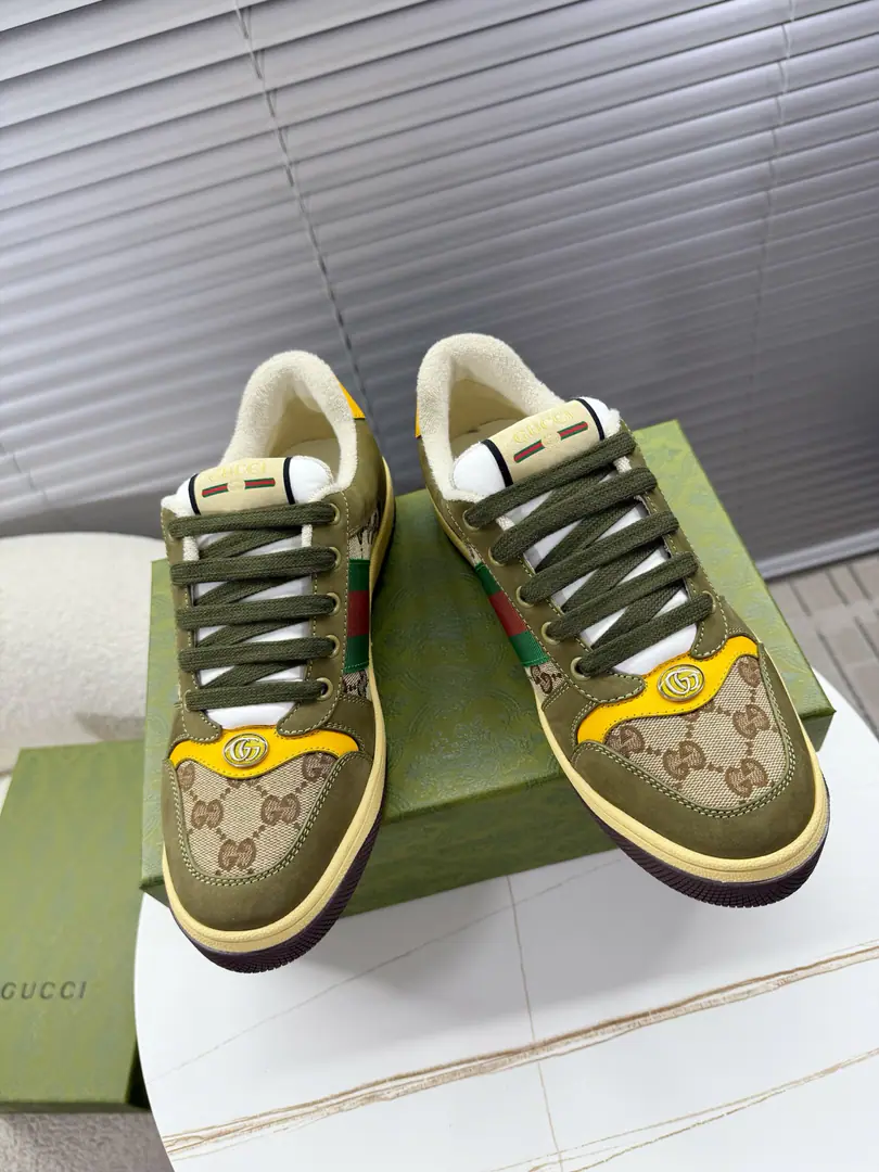 Gucci~~The latest colored little dirty shoe.. Sports shoes. Leisure shoes.~~ ZPDevelop plain version. Metal binaryGCrystal cylinder. Classic doubles.GThe old bouquets match.~~ Original syrup of the pastry of the cattle., The old flower cloth is burning the drill., It's the original cow skin., The foot-stamping emulsion., OriginalTPUOtsumi!(Lower width, Upper Narrow) 39—45Positive