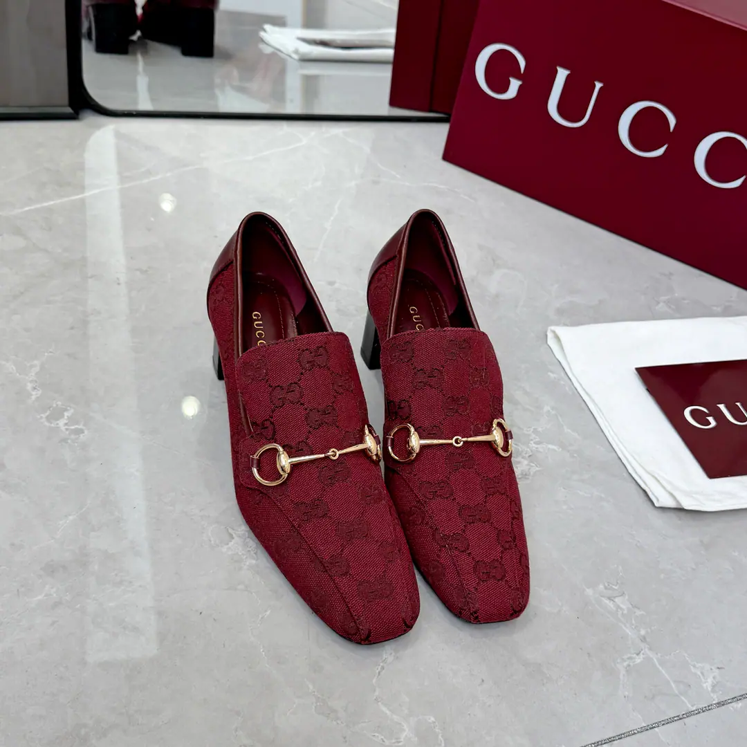 Gucci/Gustz! 26Newest single shoe. It's a very recognizable piece. The classic title buttons., And you're so charming., Designing to combine traditional inspiration with modern 100 styles, A little graceful. Fabulous.: Lamb skin./Brush Uchi. Foot.: Lamb skin. Otsumi!: That's a big one. He's tall.: 6cm/10cm Codes: 35-42（41 42No Refund for Speculation）
