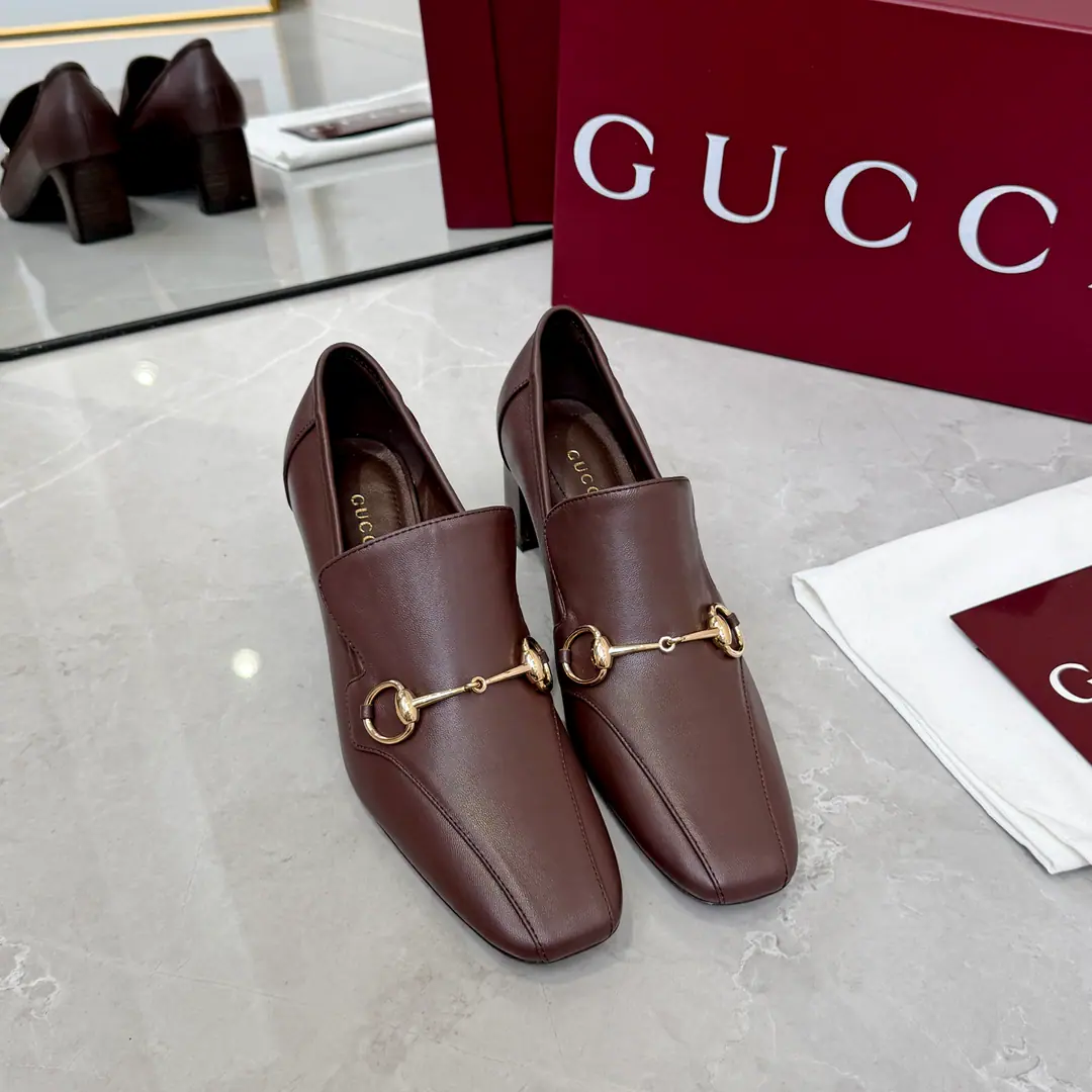 Gucci/Gustz! 26Newest single shoe. It's a very recognizable piece. The classic title buttons., And you're so charming., Designing to combine traditional inspiration with modern 100 styles, A little graceful. Fabulous.: Lamb skin./Brush Uchi. Foot.: Lamb skin. Otsumi!: That's a big one. He's tall.: 6cm/10cm Codes: 35-42（41 42No Refund for Speculation）