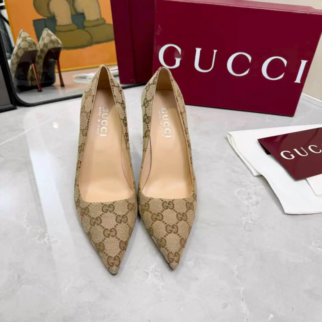 Gucci/Gustz! 26The latest electric-plated heels. Fabulous.: Bullskins./ Brush Uchi. Foot.: Lamb skin. Otsumi!: That's a big one. He's tall.: 5.5cm/8.5cm/11cm Codes: 35-42（41 42No Refund for Speculation）