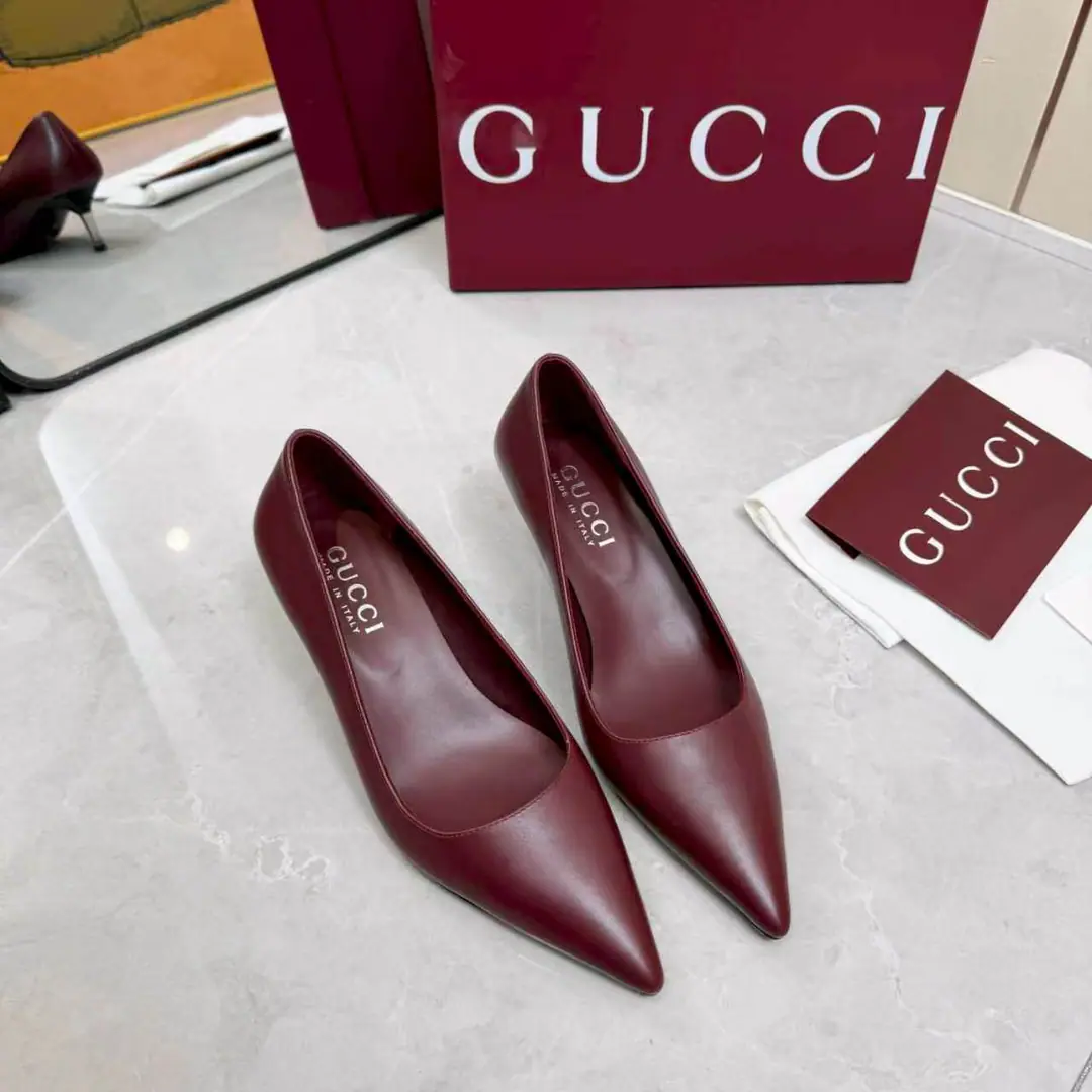 Gucci/Gustz! 26The latest electric-plated heels. Fabulous.: Bullskins./ Brush Uchi. Foot.: Lamb skin. Otsumi!: That's a big one. He's tall.: 5.5cm/8.5cm/11cm Codes: 35-42（41 42No Refund for Speculation）