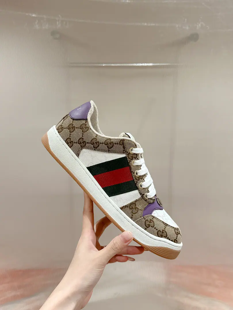 🅿️ Gucci————Requisition version GGThe series makes old dirty shoes.-The money comes in.！ Ten to nine, I'll pay. Current！Current！Current！New Colour Plus Push-Market terminal version！ Procuring original development….Fabulous. Material Otsumi! Details are random.！ The model Schwartz is one-by-one, and the drill is one-by-one......Metal cherry locket.……Metal binaryGCrystal cylinders……GucciOriginal custom-made narrowband…… Super Flash Series—Flash diamond chain..Cherry decorations can be removed, One to two, one to two, one., ♪ To promote your personality ♪ Skins of colored cattle..The handwork is very qualitative., Bring your own sense of excellence.！ I'll do the details., I'll take a line.. The original towel is more delicate and soft and more comfortable., Pocket Steel Double OriginalTPUOtsumi!(Lower width, Upper Narrow) Appendible packaging⭐️ Codes: Women35-40 Men39-44（Women41 Men45Custom）