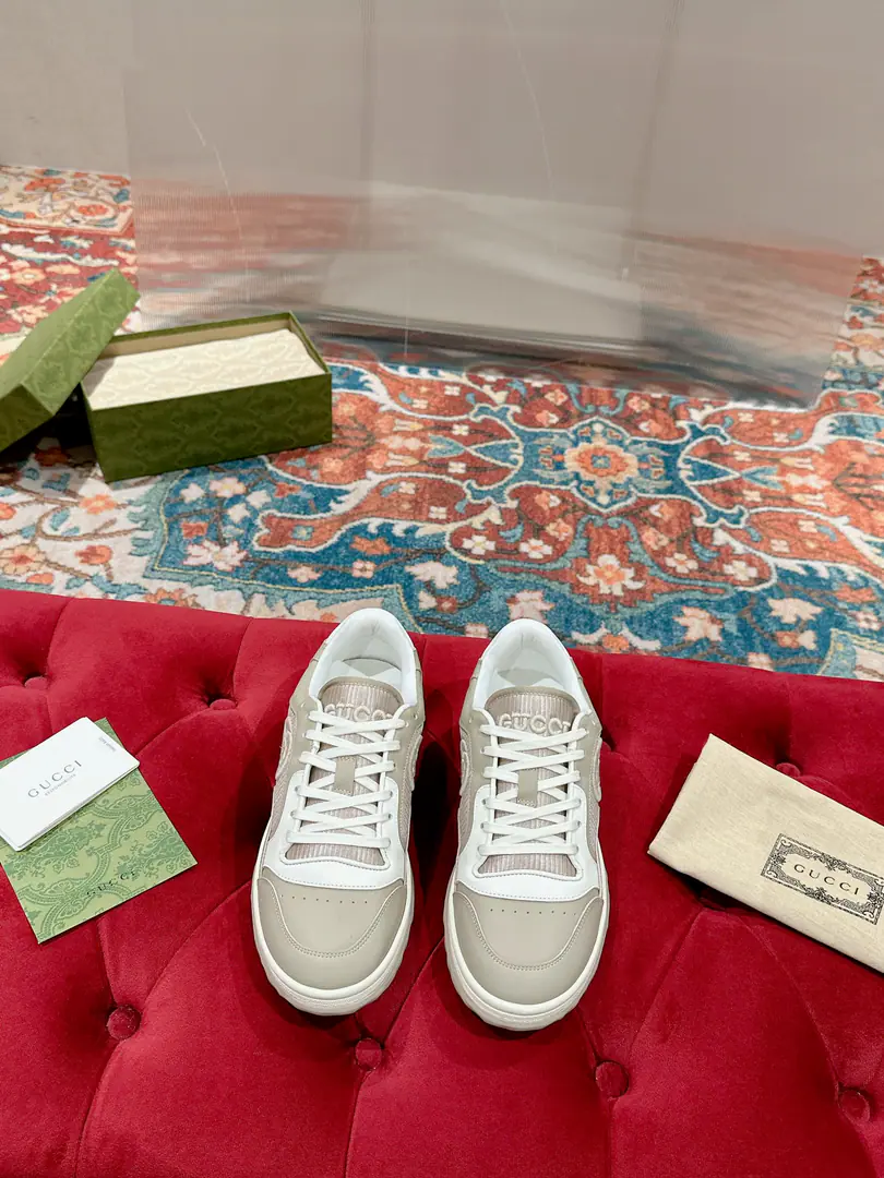 Female Men➕ 10 【GHome. Couple top version 】 Gucci2026The morning spring.GHome. The latest blast.MAC80 Sports shoes Couple money. Leisure Retro. Old 🌸🌸🌸 Original procurement development Make the goods. Gustz!MAC80New Exploded Series A delicate, small, interlocking pair.GThe logo romanticizes the aesthetics of this series.. Use the white and white bean leather., The ancient inspiration is a combination of sneakers., ♪ The brand brand brand branding ♪. Send a cabinet for fine packaging🛍📦 ▪️Fabulous.:Original customized import of head-level cattle skin ▪️Uchi.:The original customizes the import of the air network. ▪️Otsumi!:Original Open-Screen Double ColourTPUOtsumi! ▪️Codes:Female35-40 Men39-44