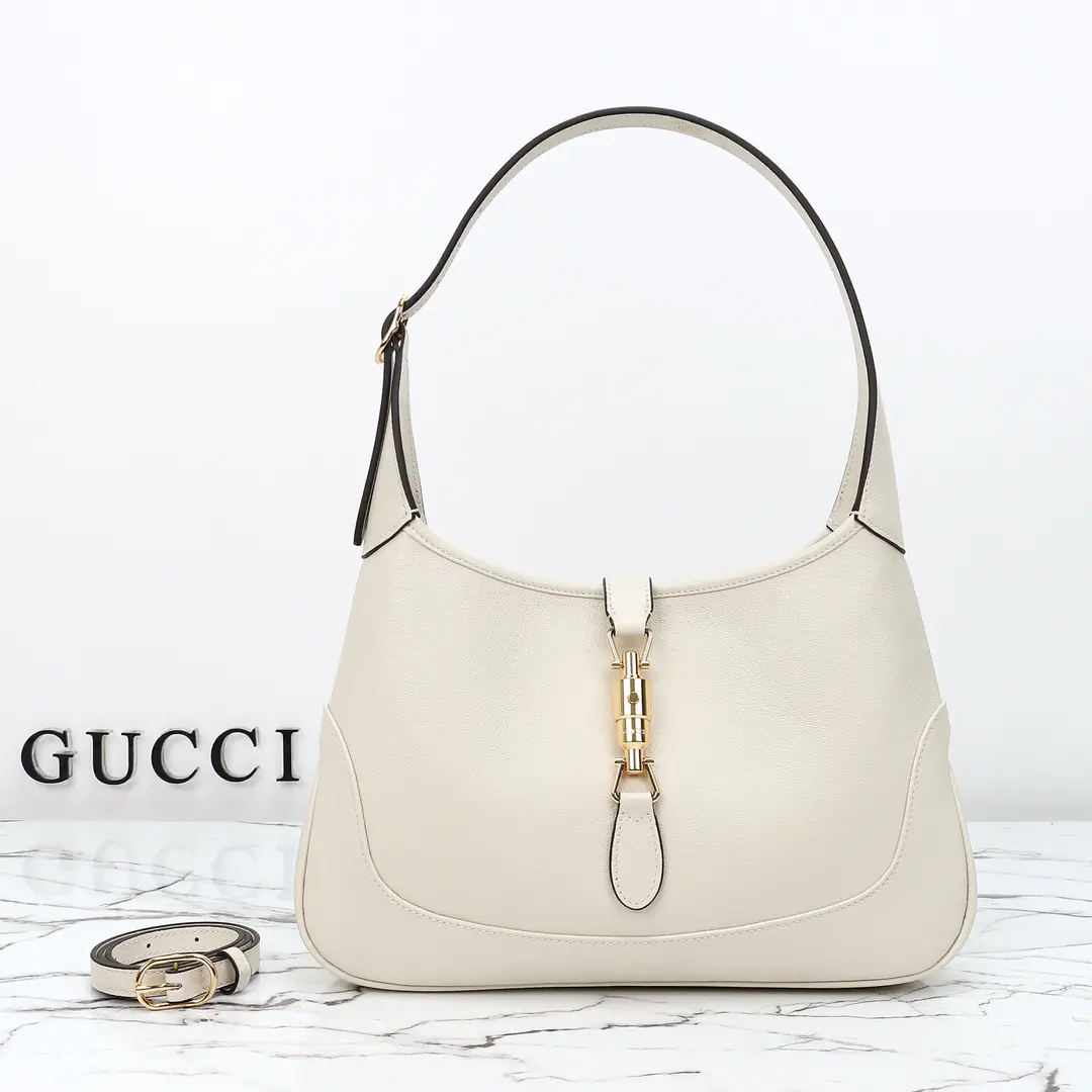 🌟🌟GUCCICounter Quality, Original factory skin, Paragraph863136White skin./In the sheep's skin.🎈🎈🎈Dimensions: Kuan31.5xHigh21xSide Wide5cm. 🎉🎉🎉Out-of-pocket shipment！