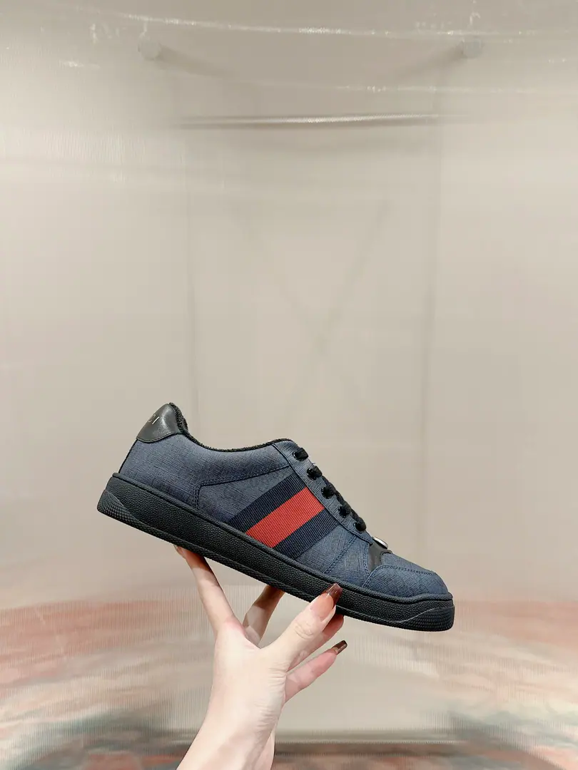🅿️ Gucci————Requisition version GGThe series makes old dirty shoes.-The money comes in.！ Ten to nine, I'll pay. Current！Current！Current！New Colour Plus Push-Market terminal version！ Procuring original development….Fabulous. Material Otsumi! Details are random.！ The model Schwartz is one-by-one, and the drill is one-by-one......Metal cherry locket.……Metal binaryGCrystal cylinders……GucciOriginal custom-made narrowband…… Super Flash Series—Flash diamond chain..Cherry decorations can be removed, One to two, one to two, one., ♪ To promote your personality ♪ Skins of colored cattle..The handwork is very qualitative., Bring your own sense of excellence.！ I'll do the details., I'll take a line.. The original towel is more delicate and soft and more comfortable., Pocket Steel Double OriginalTPUOtsumi!(Lower width, Upper Narrow) Appendible packaging⭐️ Codes: Men39-44（Men45 Custom）
