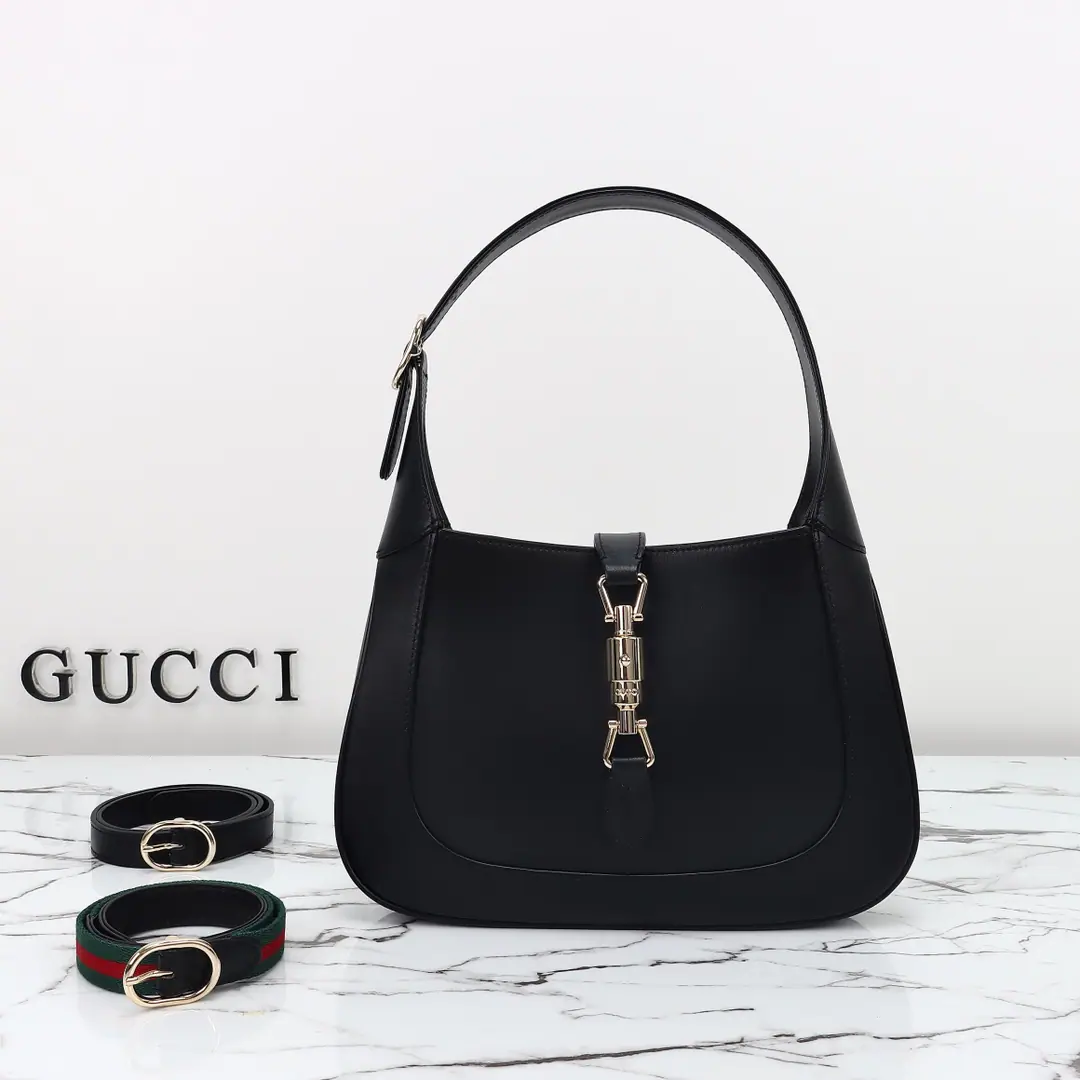 🌟🌟GUCCICounter Quality, Original factory skin, Paragraph810232A square jacket.🎈🎈🎈Dimensions: Kuan27.5xHigh19xSide Wide4cm. 🎉🎉🎉Out-of-pocket shipment！