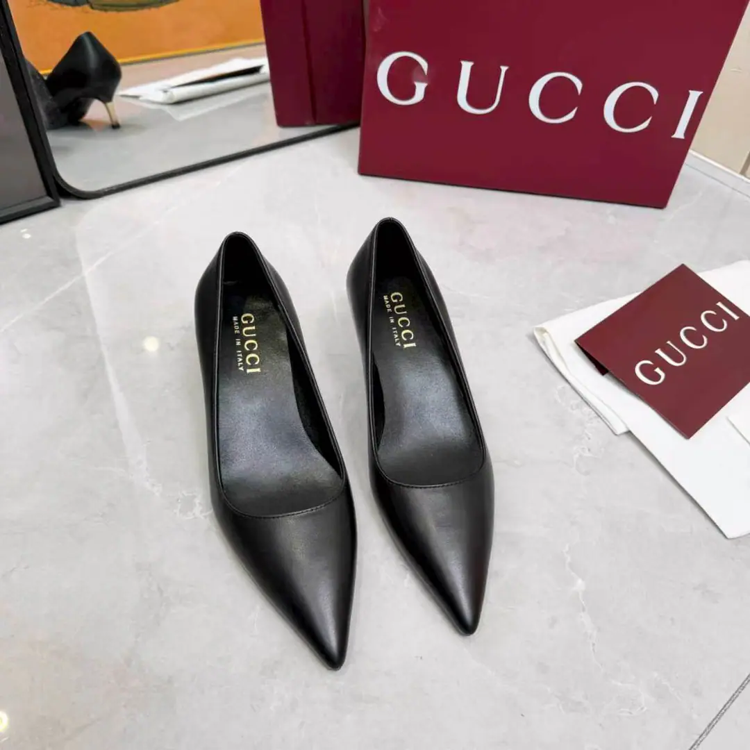 Gucci/Gustz! 26The latest electric-plated heels. Fabulous.: Bullskins./ Brush Uchi. Foot.: Lamb skin. Otsumi!: That's a big one. He's tall.: 5.5cm/8.5cm/11cm Codes: 35-42（41 42No Refund for Speculation）