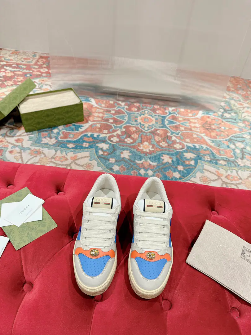 Couple money. Gucci————Requisition version NFCBring a clean chip. GGThe series makes old dirty shoes.-The New Year's Bill is coming.！ Ten to nine, I'll pay. New Colour Plus Push-Market terminal version！ Procuring original development….Fabulous. Material Otsumi! Details are random.！ The model Schwartz is one-by-one, and the drill is one-by-one......Metal cherry locket.……Metal binaryGCrystal cylinders……GucciOriginal custom-made narrowband…… Super Flash Series—Flash diamond chain..Cherry decorations can be removed, One to two, one to two, one., ♪ To promote your personality ♪ Skins of colored cattle..The handwork is very qualitative., Bring your own sense of excellence.！ I'll do the details., I'll take a line.. The original towel is more delicate and soft and more comfortable., Pocket Steel Double Colour Packet process Solid locking practices Fabulous.:OriginalGGBrush/Silk cow skin. Otsumi!:OriginalTPUOtsumi!(Lower width, Upper Narrow) European package…… Female35—40（34 41I'll make sure I don't change it.） 39-44（38 45I'll make sure I don't change it.） Men＋10