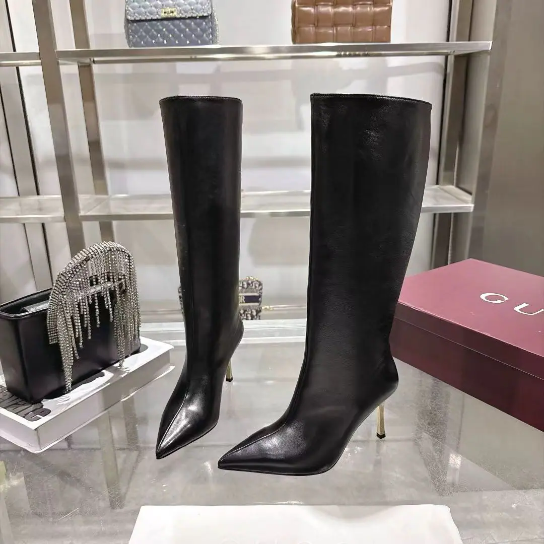 【Long-term.】New paragraph！Guch. Guccⅰ Classic girl shoes.:Original version 1-to-1 development, The shoes are carefully tuned., The fabric is original..Import cattle and sheep..The plate is a hardware dish.GGButton It's so delicate and impeccable.！ Lamb skin.: Inside and on foot. He's tall.:8.5 Codes, 35-42（40.41 42Make a reservation.） Italy is a big-ass country., Original Packaging ！ Plant straight.