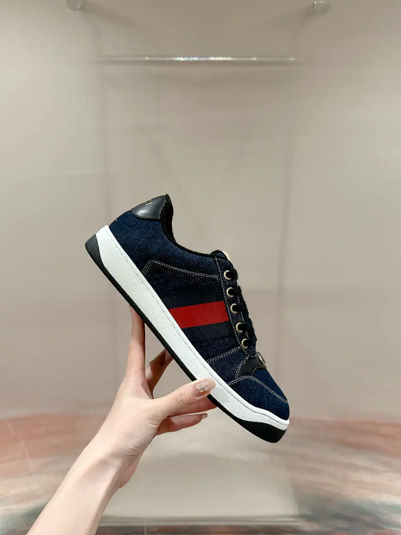 🅿️ Gucci————Requisition version GGThe series makes old dirty shoes.-The money comes in.！ Ten to nine, I'll pay. Current！Current！Current！New Colour Plus Push-Market terminal version！ Procuring original development….Fabulous. Material Otsumi! Details are random.！ The model Schwartz is one-by-one, and the drill is one-by-one......Metal cherry locket.……Metal binaryGCrystal cylinders……GucciOriginal custom-made narrowband…… Super Flash Series—Flash diamond chain..Cherry decorations can be removed, One to two, one to two, one., ♪ To promote your personality ♪ Skins of colored cattle..The handwork is very qualitative., Bring your own sense of excellence.！ I'll do the details., I'll take a line.. The original towel is more delicate and soft and more comfortable., Pocket Steel Double OriginalTPUOtsumi!(Lower width, Upper Narrow) Appendible packaging⭐️ Codes: Women35-40 Men39-44（Women41 Men45 Custom）