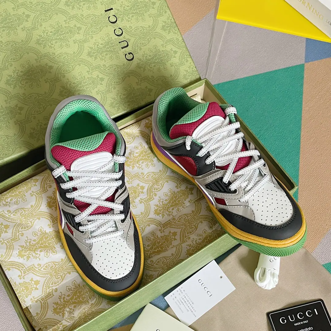 Top Version Gucci Gustz!BasketThe Goose Lover Movement. Basketball shoes. The original is bought to the bottom of a single-size model., Film development for goods2022LatestBasketThe couple's football shoes were hit by the most popular star money this summer. The neutral unique design is perfect for the current and fashion., Enjoy the color of the joy of the collision., I feel like a father's shoe. Rubber interbutted doubleGEmbellishment The visual pleasure of the color-shock design., Light up the whole thing.. The motor-like inspiration comes from90The basketball shoes.. This high-end shoe is integrated into the iconic elements and details., Show me the way you express yourself in the field of aesthetics.. Shoes mix with colored flour., Combining with a slight old effect Send a cabinet for fine packaging🛍📦 ▪️Fabulous.: The original version of the multiple material mixes of specific cattle skins ▪️Uchi.: Into the air network. ▪️Shoes under the sole.: Original OpenTPUDouble Base ▪️Bottom: 3CM ▪️Size: Female35-40/Men39-45