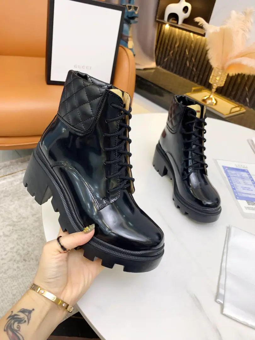 🌼 New Gugi.GUCCI It's on sale... The ancient English wind., HeadsLOGOLabel Decoration. He's tall.: 6cm Fabulous.: Imported cattle skin/Open the beads. Foot.: The upgrade of the cattle. Colours: Black Codes: 34-42#