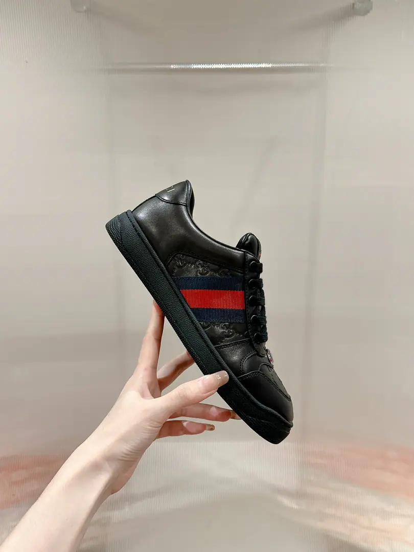 🅿️ Gucci————Requisition version GGThe series makes old dirty shoes.-The money comes in.！ Ten to nine, I'll pay. Current！Current！Current！New Colour Plus Push-Market terminal version！ Procuring original development….Fabulous. Material Otsumi! Details are random.！ The model Schwartz is one-by-one, and the drill is one-by-one......Metal cherry locket.……Metal binaryGCrystal cylinders……GucciOriginal custom-made narrowband…… Super Flash Series—Flash diamond chain..Cherry decorations can be removed, One to two, one to two, one., ♪ To promote your personality ♪ Skins of colored cattle..The handwork is very qualitative., Bring your own sense of excellence.！ I'll do the details., I'll take a line.. The original towel is more delicate and soft and more comfortable., Pocket Steel Double OriginalTPUOtsumi!(Lower width, Upper Narrow) Appendible packaging⭐️ Codes: Women35-40 Men39-44（Women41 Men45 Custom）