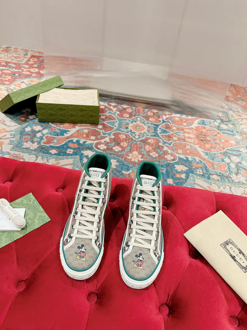 🅿️ Female 👑New upgradeArrival Gucc* tennis 1977 Classic series of canvas shoes.… Fire-shocking recommendation., G+1977×Disney - It's a joint line.…… Double-leaf-painted melt-in elements The regenerate is so strong. The classics and the love are perfect memories.！ The originals are custom-made for every color fabric., The big one is looking for something.！Market-level top version⚠ ✔️Fabulous.: CustomGGE-memorning./5DPrint Mickey's fabric./Water is used as canvas. ✔️Uchi.: Customise towels to Buneri ✔️Otsumi!: Original OpenTPUDouble Base ✔️Codes: Female size35-40 (Female41 I'll make sure I don't change it.）