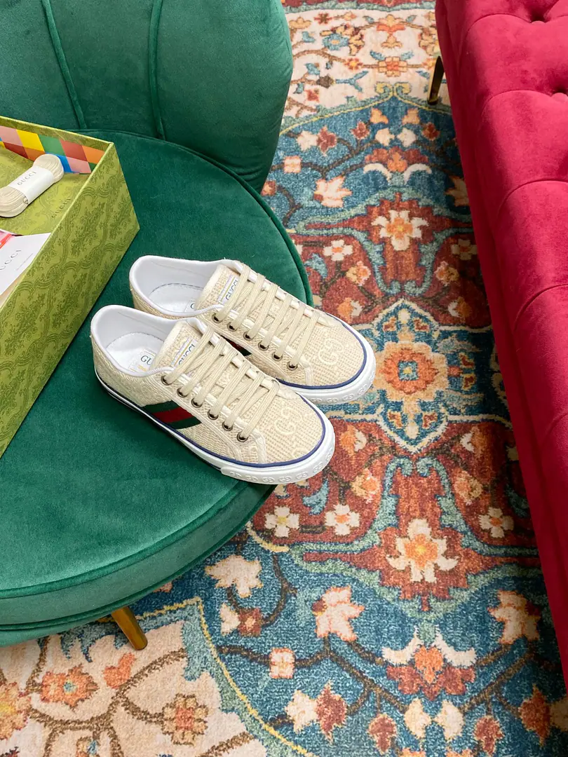 👑 NEW.✔︎ⒽⒽ ➫ 【G*ucci】Disney x G*ucci TennisCooperation series 1977The series of low-end combo shoes is new.🔥 __________________________ 🔺. Top Quality【G*ucci】G*ucci tennis 1977 Classic series of canvas shoes.……2022Fire-shocking recommendation., G+1977×Disney - It's a joint line.……GGThe canvas is a melting element. The regenerate is so strong. The classics and the love are perfect memories.！A retro-temporal fashion.2022MostinIt's a couple of days.insI really got the treasure., Every one of them., Different Fashion Elements, Every pair of them makes a new sense.. 2022Synchronise new color for cabinet, Original development custom, Every color fabric is custom-made., The big one is looking for something.！Every pair of shoes is to be used with an ID net.NFCChip, Market-level top version⚠Fabulous.: CustomGGE-memorning./5DPrint Mickey's fabric./The water is washed for the old canvas.: Customise towels to Buneri（The mats are fine. You can't open them.）Otsumi!: Original to open the big model 🎁Mickey's a match.DisneyBox, Other Colour Green Boxes…… （Shoe belt.: Same as the cabinet, with the rice and white shoelaces.） *.♡②⓪②②………………… ꫛꫀꪝ Go➫ Materials ①⸂⸂⸜👊⸝⸃⸃ Shoe.: Original SpecificGGThe canvas.+3DCartommy.+Art of embroidery+Sponge canvas. ②⸂⸂⸜👊⸝⸃⸃ Uchi.: Air towel cloth. Foot.: Air towel cloth. ③⸂⸂⸜👊⸝⸃⸃Shoes under the sole.: Original version to open ④⸂⸂⸜👊⸝⸃⸃Original packaging for cabinet. …………………………… ◼️ Size: Female size35-40（41No, no, no, no, no.） Men39-44（45No, no, no, no, no.）