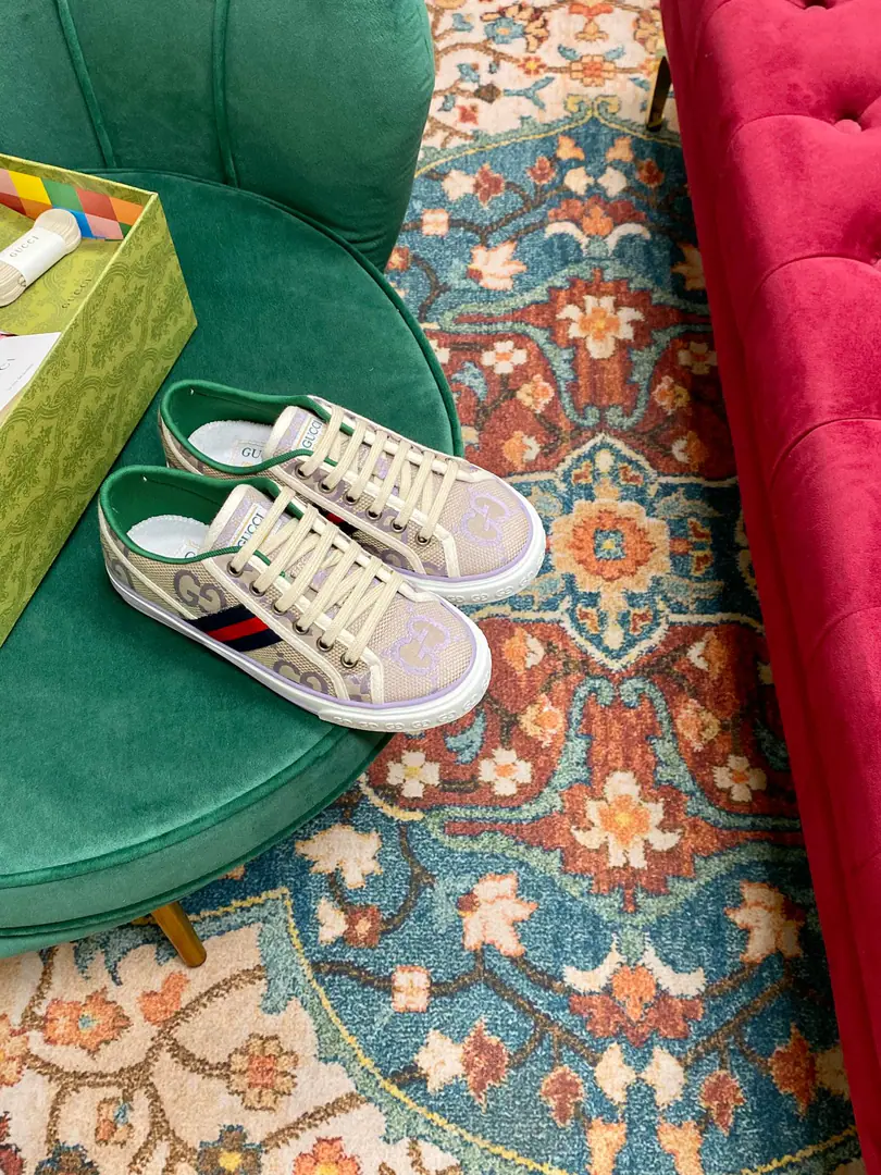 👑 NEW.✔︎ⒽⒽ ➫ 【G*ucci】Disney x G*ucci TennisCooperation series 1977The series of low-end combo shoes is new.🔥 __________________________ 🔺. Top Quality【G*ucci】G*ucci tennis 1977 Classic series of canvas shoes.……2022Fire-shocking recommendation., G+1977×Disney - It's a joint line.……GGThe canvas is a melting element. The regenerate is so strong. The classics and the love are perfect memories.！A retro-temporal fashion.2022MostinIt's a couple of days.insI really got the treasure., Every one of them., Different Fashion Elements, Every pair of them makes a new sense.. 2022Synchronise new color for cabinet, Original development custom, Every color fabric is custom-made., The big one is looking for something.！Every pair of shoes is to be used with an ID net.NFCChip, Market-level top version⚠Fabulous.: CustomGGE-memorning./5DPrint Mickey's fabric./The water is washed for the old canvas.: Customise towels to Buneri（The mats are fine. You can't open them.）Otsumi!: Original to open the big model 🎁Mickey's a match.DisneyBox, Other Colour Green Boxes…… （Shoe belt.: Same as the cabinet, with the rice and white shoelaces.） *.♡②⓪②②………………… ꫛꫀꪝ Go➫ Materials ①⸂⸂⸜👊⸝⸃⸃ Shoe.: Original SpecificGGThe canvas.+3DCartommy.+Art of embroidery+Sponge canvas. ②⸂⸂⸜👊⸝⸃⸃ Uchi.: Air towel cloth. Foot.: Air towel cloth. ③⸂⸂⸜👊⸝⸃⸃Shoes under the sole.: Original version to open ④⸂⸂⸜👊⸝⸃⸃Original packaging for cabinet. …………………………… ◼️ Size: Female size35-40（41No, no, no, no, no.） Men39-44（45No, no, no, no, no.）