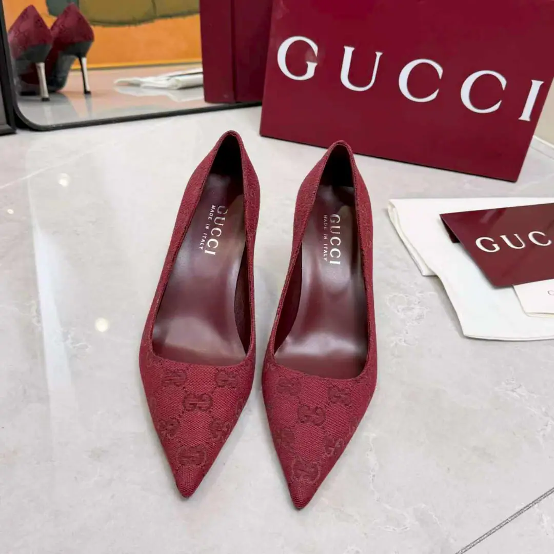 Gucci/Gustz! 26The latest electric-plated heels. Fabulous.: Bullskins./ Brush Uchi. Foot.: Lamb skin. Otsumi!: That's a big one. He's tall.: 5.5cm/8.5cm/11cm Codes: 35-42（41 42No Refund for Speculation）