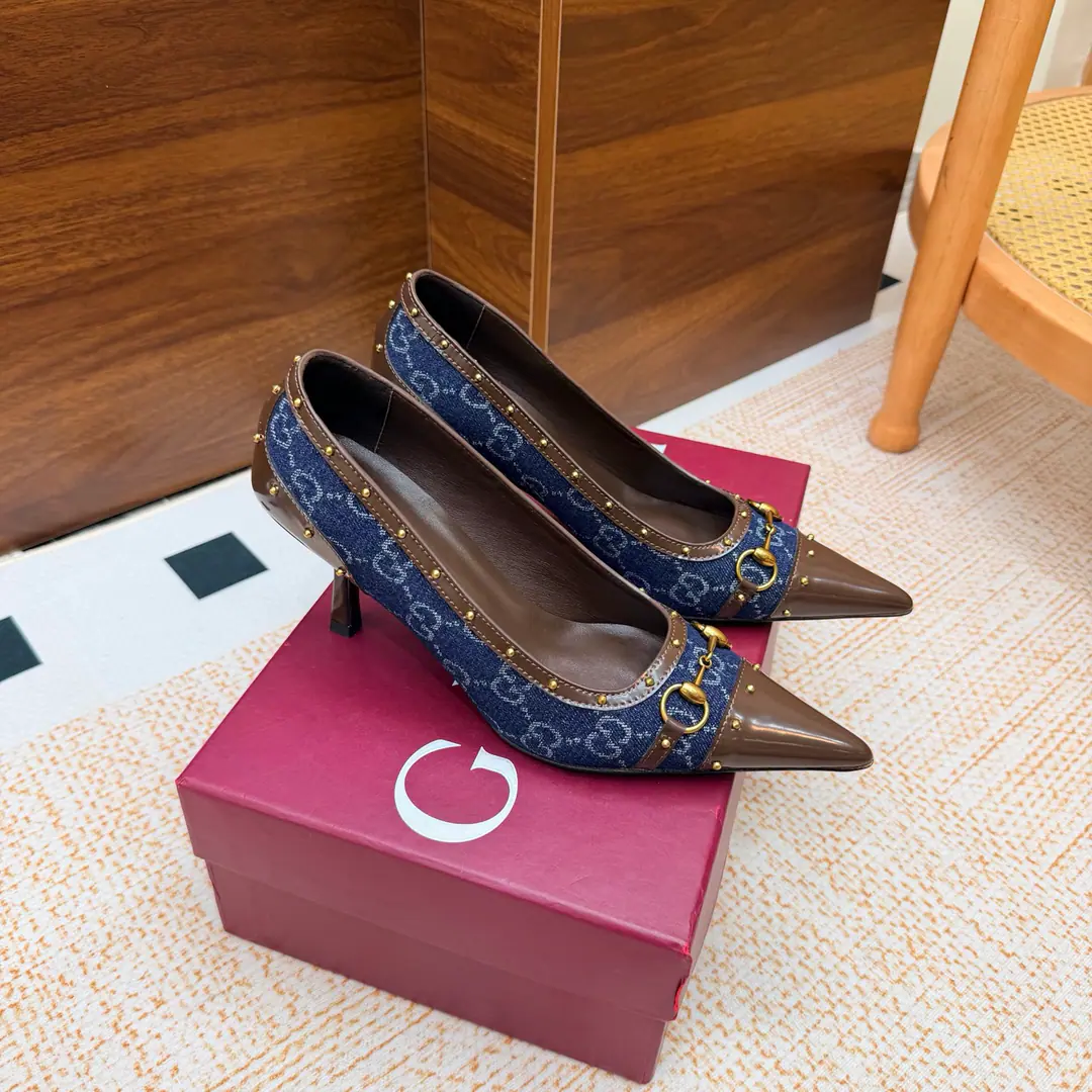 2026S Spring and summer.GucciNew stunned, high-head heels. The shoes are the most classic.Logo, The suction is behind the pressure., I'd better wear two pairs of shoes and wear pants.👖And dress.👗There's no harm in getting in and out of any place.🩵High-quality cortex kittens and silver bright spots are more than comparable to the impact of visual shocks., Elegance and knowledge blend., A pair of shoes meets the demands of the fairies., The most beautiful of all.🩶 Shoe.: Velvet./Layout Otsumi!: That's a big one. He's tall.: 7.5cm Codes: 35-41（40, 41, 42Custom）