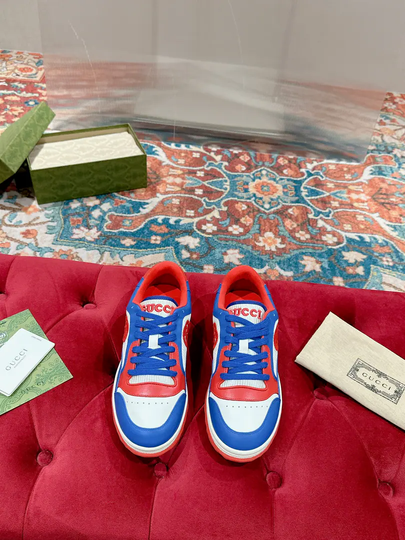 Female 【GHome. Couple top version 】 Gucci2023The morning spring.GHome. The latest blast.MAC80 Sports shoes Couple money. Leisure Retro. Old 🌸🌸🌸 Original procurement development Make the goods. Gustz!MAC80New Exploded Series A delicate, small, interlocking pair.GThe logo romanticizes the aesthetics of this series.. Use the white and white bean leather., The ancient inspiration is a combination of sneakers., ♪ The brand brand brand branding ♪. Send a cabinet for fine packaging🛍📦 ▪️Fabulous.:Original customized import of head-level cattle skin ▪️Uchi.:The original customizes the import of the air network. ▪️Otsumi!:Original Open-Screen Double ColourTPUOtsumi! ▪️Codes:Female35-40 Men39-44