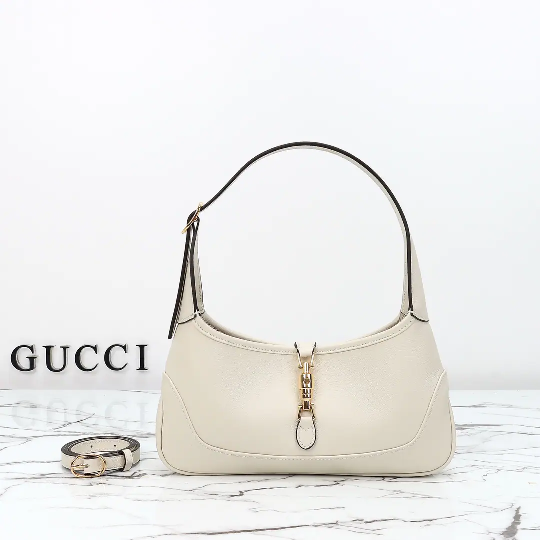 🌟🌟GUCCICounter Quality, Original factory skin, Paragraph863137White skin./In the sheep's skin.🎈🎈🎈Dimensions: Kuan27xHigh13xSide Wide3.5cm. 🎉🎉🎉Out-of-pocket shipment！