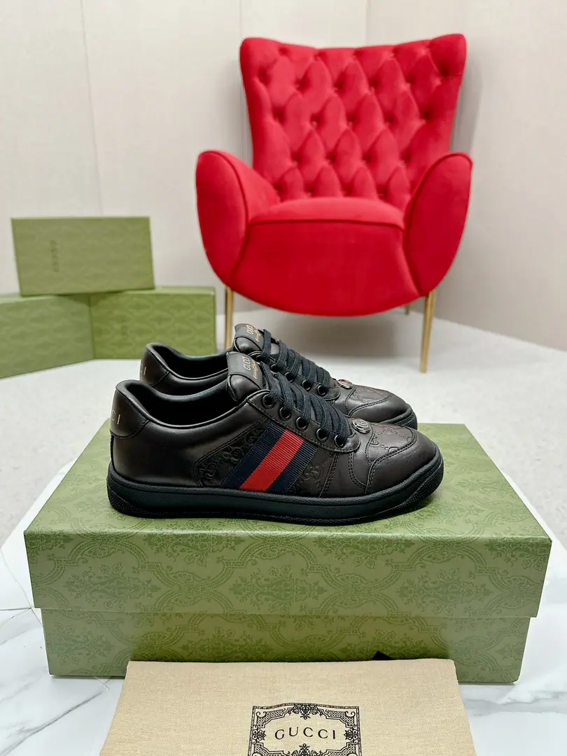 🅿️ Gucci————Requisition version GGThe series makes old dirty shoes.-The money comes in.！ Ten to nine, I'll pay. Current！Current！Current！New Colour Plus Push-Market terminal version！ Procuring original development….Fabulous. Material Otsumi! Details are random.！ The model Schwartz is one-by-one, and the drill is one-by-one......Metal cherry locket.……Metal binaryGCrystal cylinders……GucciOriginal custom-made narrowband…… Super Flash Series—Flash diamond chain..Cherry decorations can be removed, One to two, one to two, one., ♪ To promote your personality ♪ Skins of colored cattle..The handwork is very qualitative., Bring your own sense of excellence.！ I'll do the details., I'll take a line.. The original towel is more delicate and soft and more comfortable., Pocket Steel Double OriginalTPUOtsumi!(Lower width, Upper Narrow) Appendible packaging⭐️ Codes: Women35-40 Men39-44（Women41 Men45 Custom）