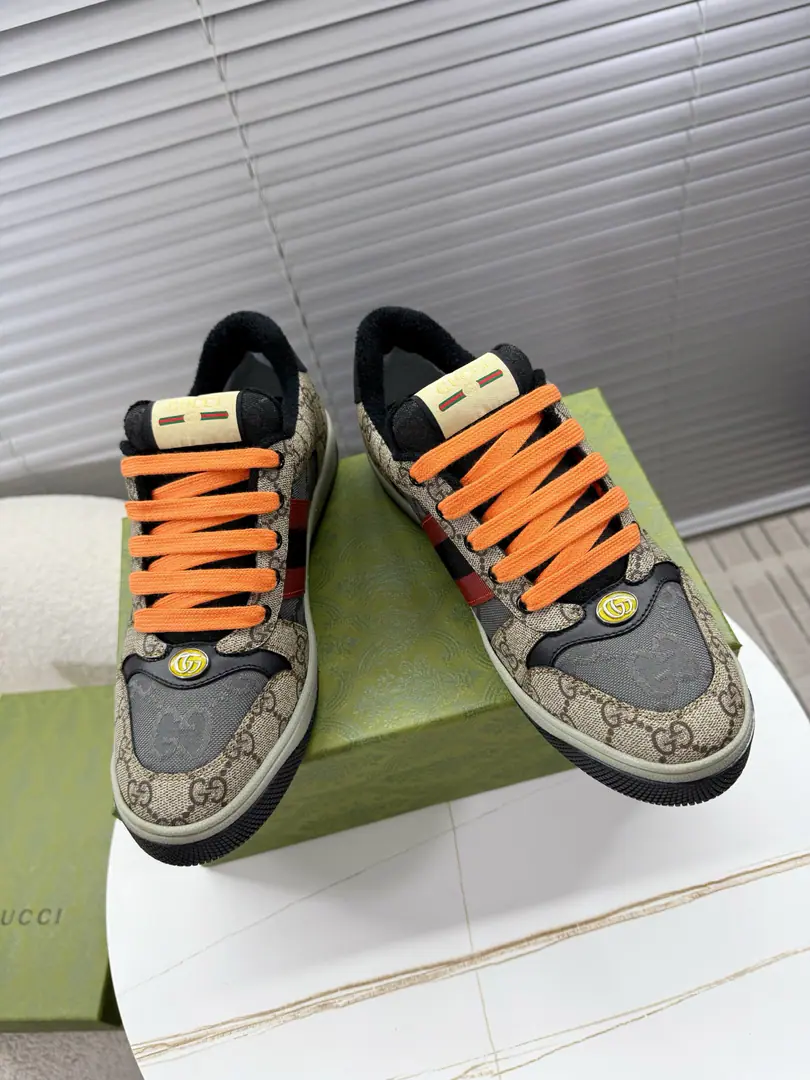 Gucci~~The latest colored little dirty shoe.. Sports shoes. Leisure shoes.~~ ZPDevelop plain version. Metal binaryGCrystal cylinder. Classic doubles.GThe old bouquets match.~~ Original syrup of the pastry of the cattle., The old flower cloth is burning the drill., It's the original cow skin., The foot-stamping emulsion., OriginalTPUOtsumi!(Lower width, Upper Narrow) 39—45Positive