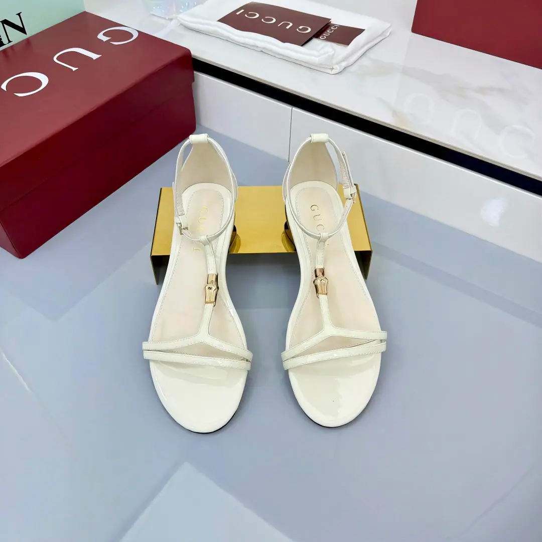 Plant price GUCCI/Gustz! 25ssA classic horse-stamped toe slippers. Top Version！Original1:1Repeat, Welcome to the comparison.！The symbol of the Asakoma brand re-emerging classic e-A-G-D-D-E-E-E-E-E-E-E-E-E-E-E-E-E-E-E-E-E-E-E-E-E-E-E-E-E-E-E-E-E-E-E-E-E-E-E-E-E-E-E-E-E-E-E-E-E-E-E-E-E-E-E-E-E-E-E-E-E-E-E-E-E-E-E-E-E-E-E-E-E-E-E-E-E-E-E-E-E-E-E-E-E-E-E-E-E-E-E-E-E-E-E-E-E-E-E-E-E-E-E-E-E-E-E-E-E-E-E-E-E-E-E-E-E-E-E-E-E-E-E-E-E-E-E-E-E-E-E-E-E-E-E-E-E-E-E-E-E-E-E-E-E-E-E-E-E-E-E-E-E-E-E-E-E-E-E-E-E-E-E-E, The gold tweaking suit of this slipper is a fashion charm for the season.！ ◾️Shoe.: Bullskins./Original Shirts ◾️Uchi./Foot.: Lamb skin. ◾️Shoes under the sole.: Italian top import is really skin. ◾️Size: 35-42（41 42I'll make sure I don't change it.） 👉 👉
