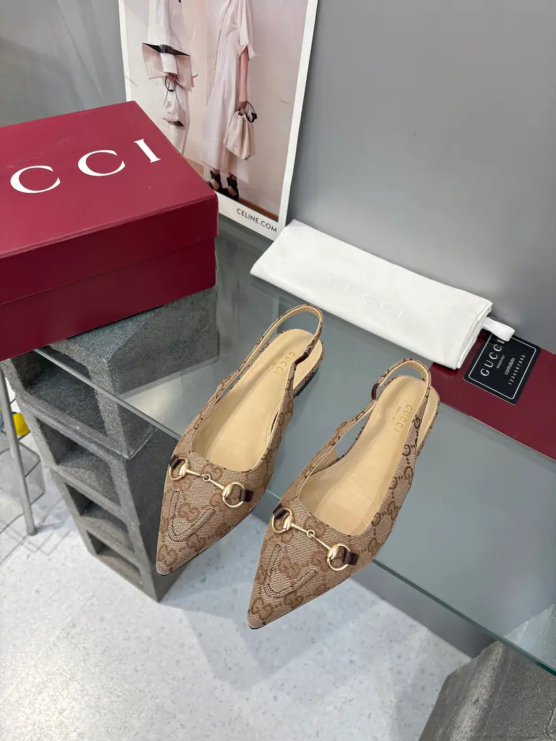Plant prices Guch. Guccⅰ Classic girl shoes.:Original version 1-to-1 development, The shoes are carefully tuned., The fabric is original..Importing cow paints.The plate is a hardware dish.GGButton It's so delicate and impeccable.！ Lamb skin.: Inside and on foot. He's tall.:Flat Codes, 35-42（40.41 42Make a reservation.） Italy is a big-ass country., Original Packaging ！