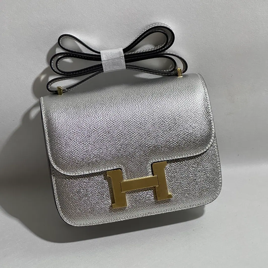 Constance 19#Olympic silver Gold button. FranceHaasOriginal plantEpsomPee.🐂 The inside sheep.🐑Hand-sew waxes are all hand-made.🪡 All steel hardware. Current