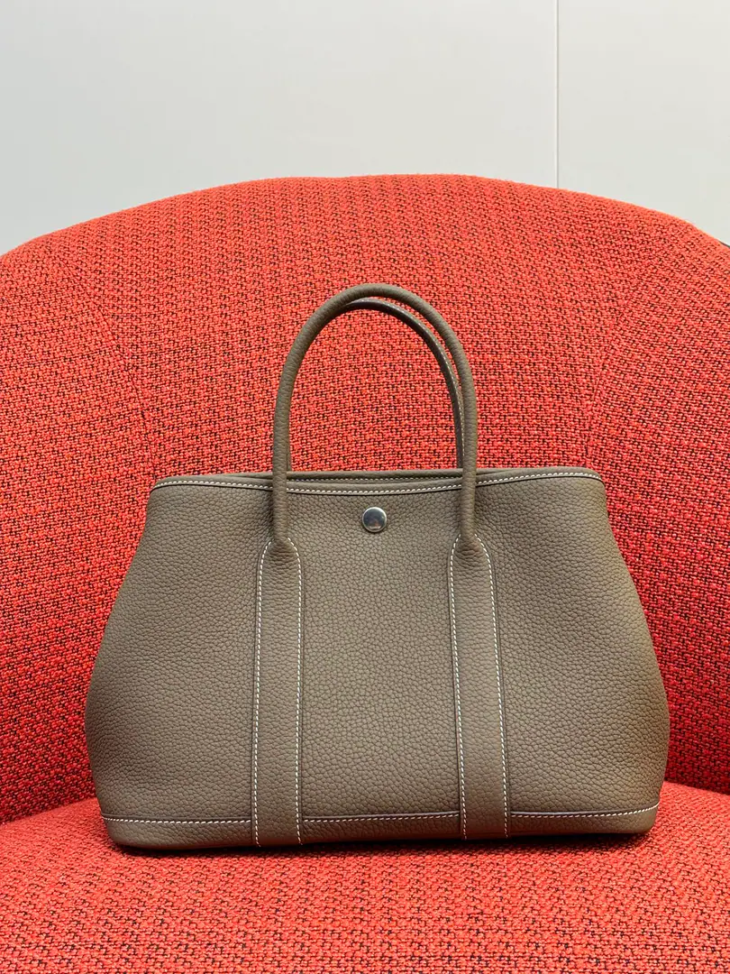 Garden Party Garden bag.30cm Dimensions NTogoFull skin. Hand-made sewing The first choice is for leisure commuters. 🉑 Elephant ash.