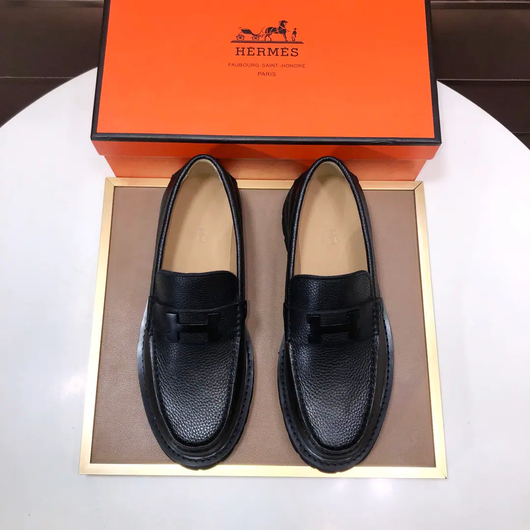 Plant 【【I'm in love with you, Max. HERMES】】（In the high-end cattle.) New paragraph🍀 HERMES——Top Version Classic recreational shoes.！Use imported original cow skins, Inside, inside, inside the comfort of the cow.！The original grind-resistant rubber bubble.！High quality.！Codes38-45（45Do it.)