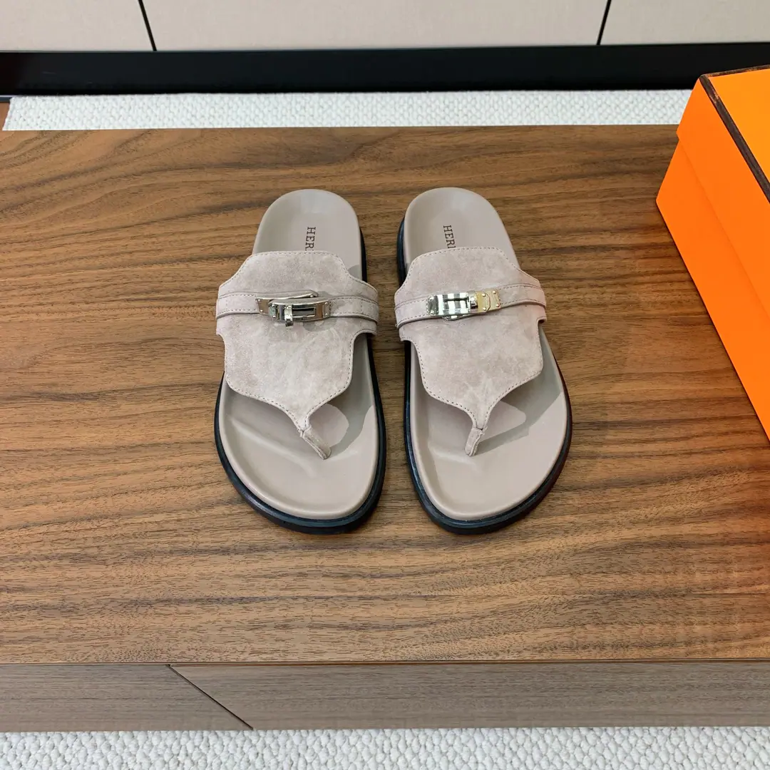 【Herm*s】Couples' Trails. The upper foot is so comfortable.！It's thick and cute.！Shoe-faced cow skin., Goki!. Shade it.TPUSlipboard Base（Part Colour Men Customise） Codes: Women35-41（40, 41Custom） Men40-46（45, 46Custom） Batch: （Men➕10）