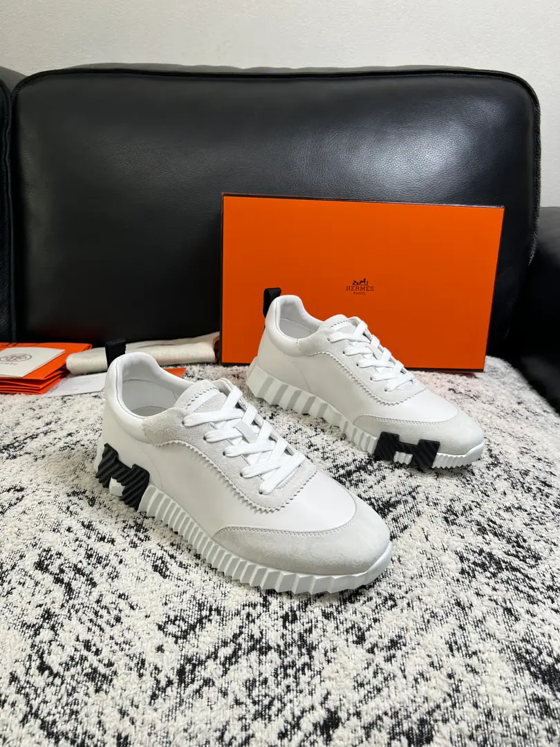 Hermes High Quality Top-level craft I'm in love with you, Max. The counter is being synchronized with the original distribution configuration., Italian imports of original cow-coloured flour, High-quality integration process, All imported water- dyeed cattle stubs., Shoes under the sole.: The original factory is super comfortable with the original base., The original factory and the single., Codes 39-44（ Make a reservation. 45 ）