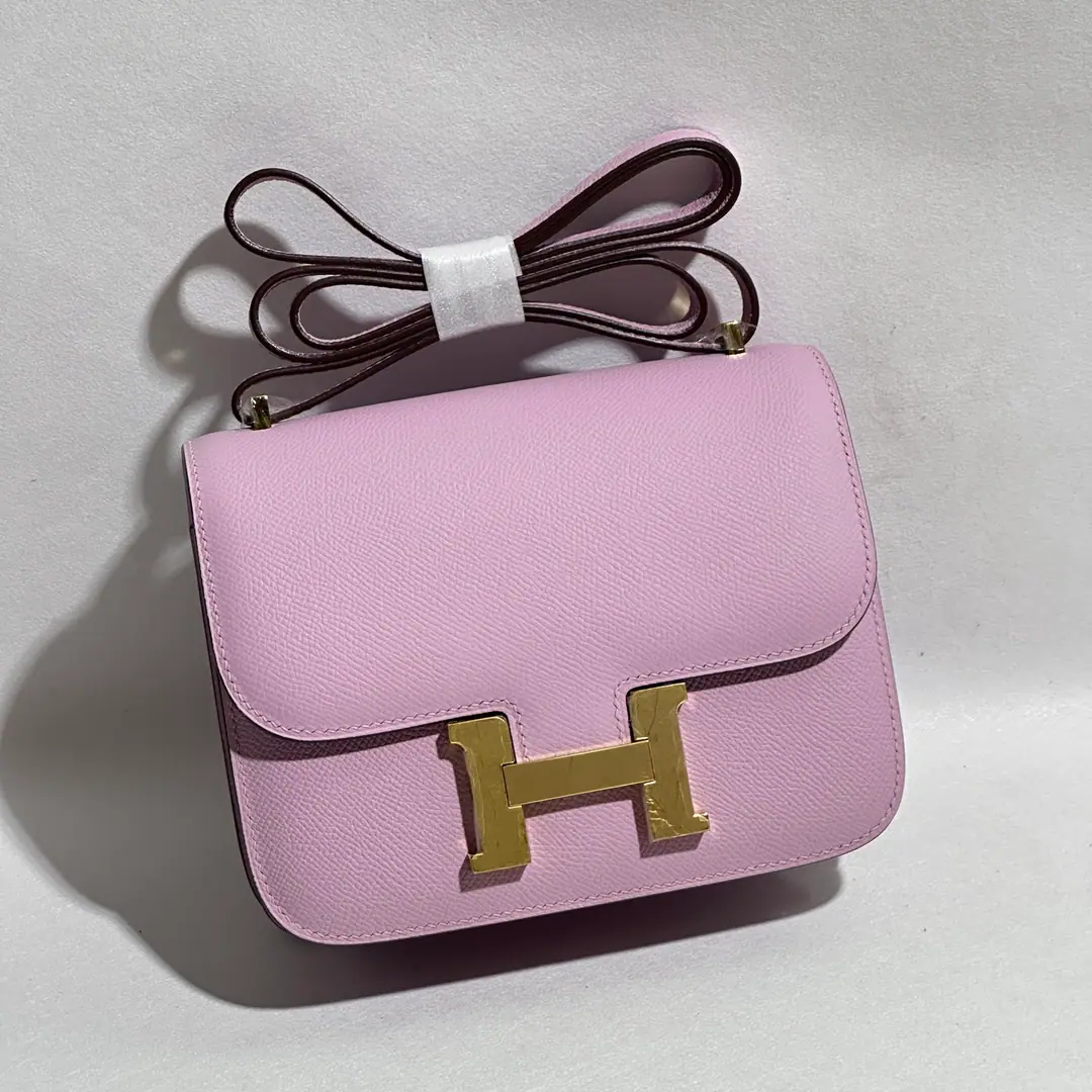 Constance 19#Cotton candy Gold button. FranceHaasOriginal plantEpsomPee.🐂 The waxes are made manually by the skin of the sheep inside.🪡 All steel hardware. Current