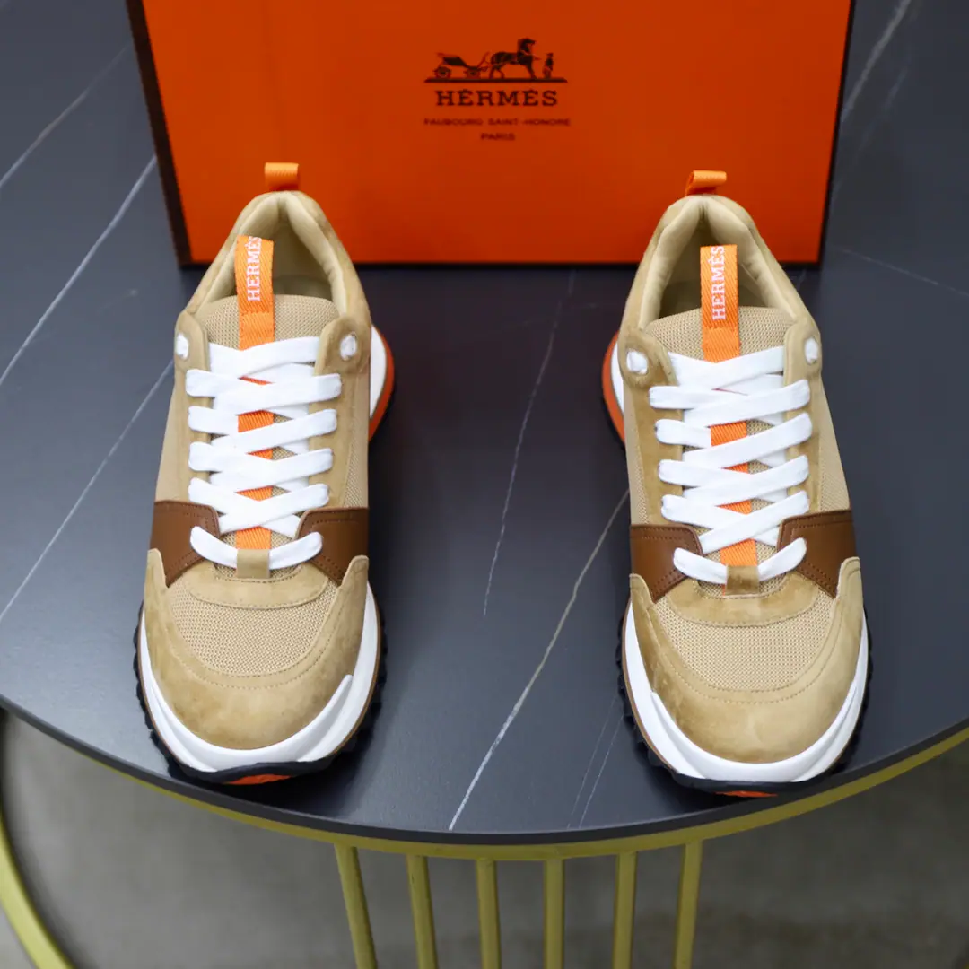 Get out of the factory. HERMES/I'm in love with you, Max. LeaderSports shoes！ Multi-colour slashing high-tech strategizing, Skins and skins and goats and shoes.. Light geometric soles, To create fashion cities.. Product details White and orange rubber soles. Black rubber soles., Orange rubber moored with shallow natural leather moored with white rubber shoes. Skins and feet. Nebula Bottom and inside Cotton straps, Rubber Bottom height of shoes:4cm Size: 39-40-41-42-43-44（38.45Make a reservation.）